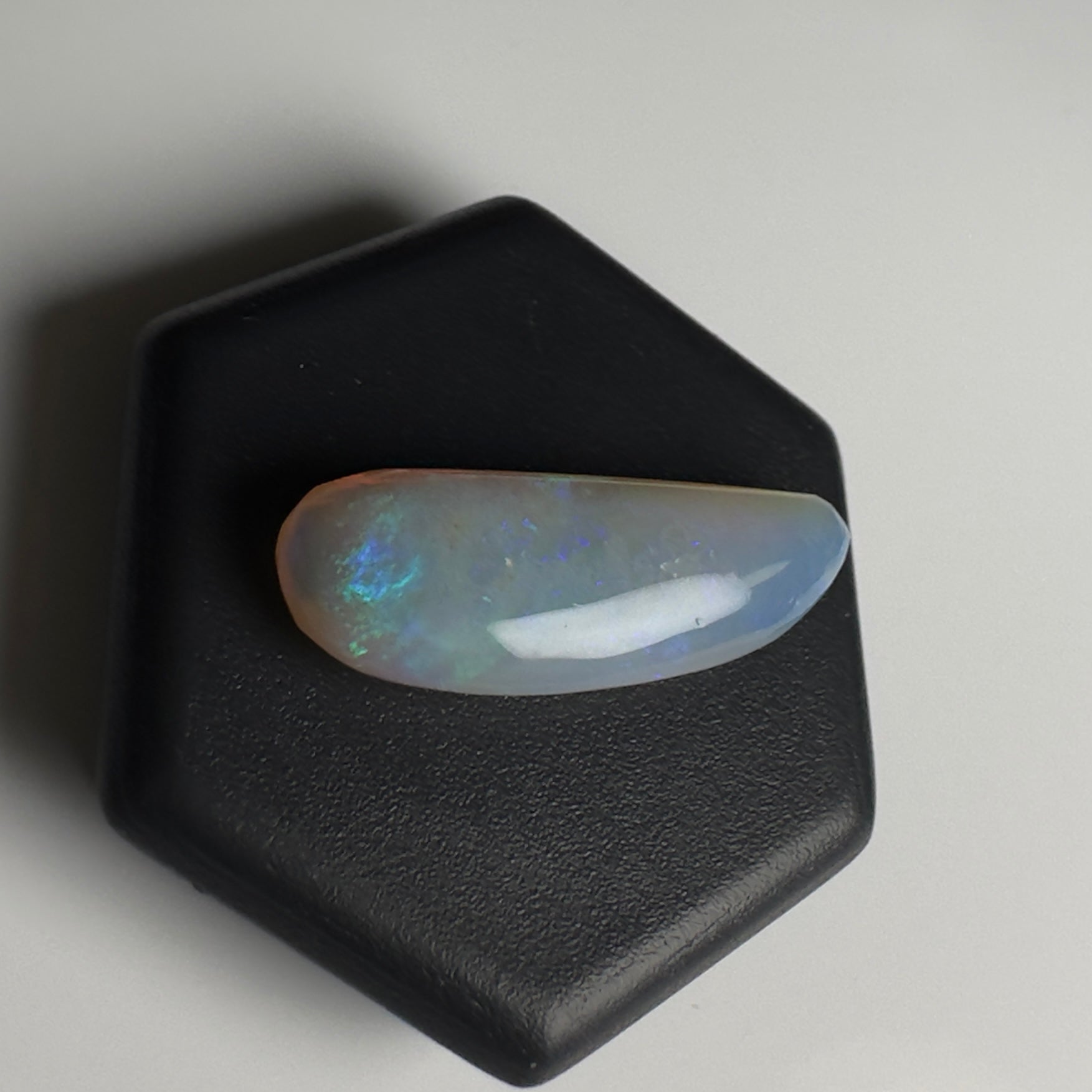 Lightning Ridge Opal 3.2carat Solid Hand-Cut Luxury