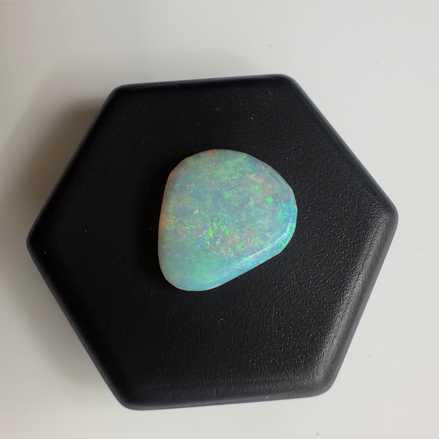 Lightning Ridge Opal 1.5carat Solid Hand-Cut Luxury