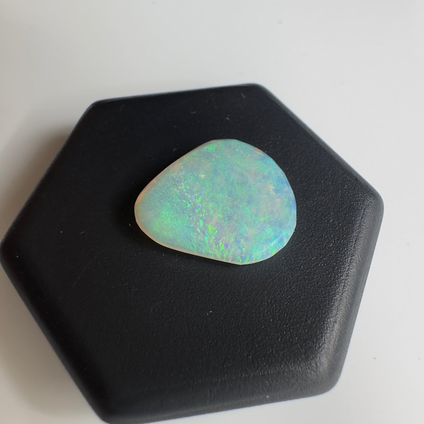 Lightning Ridge Opal 1.5carat Solid Hand-Cut Luxury