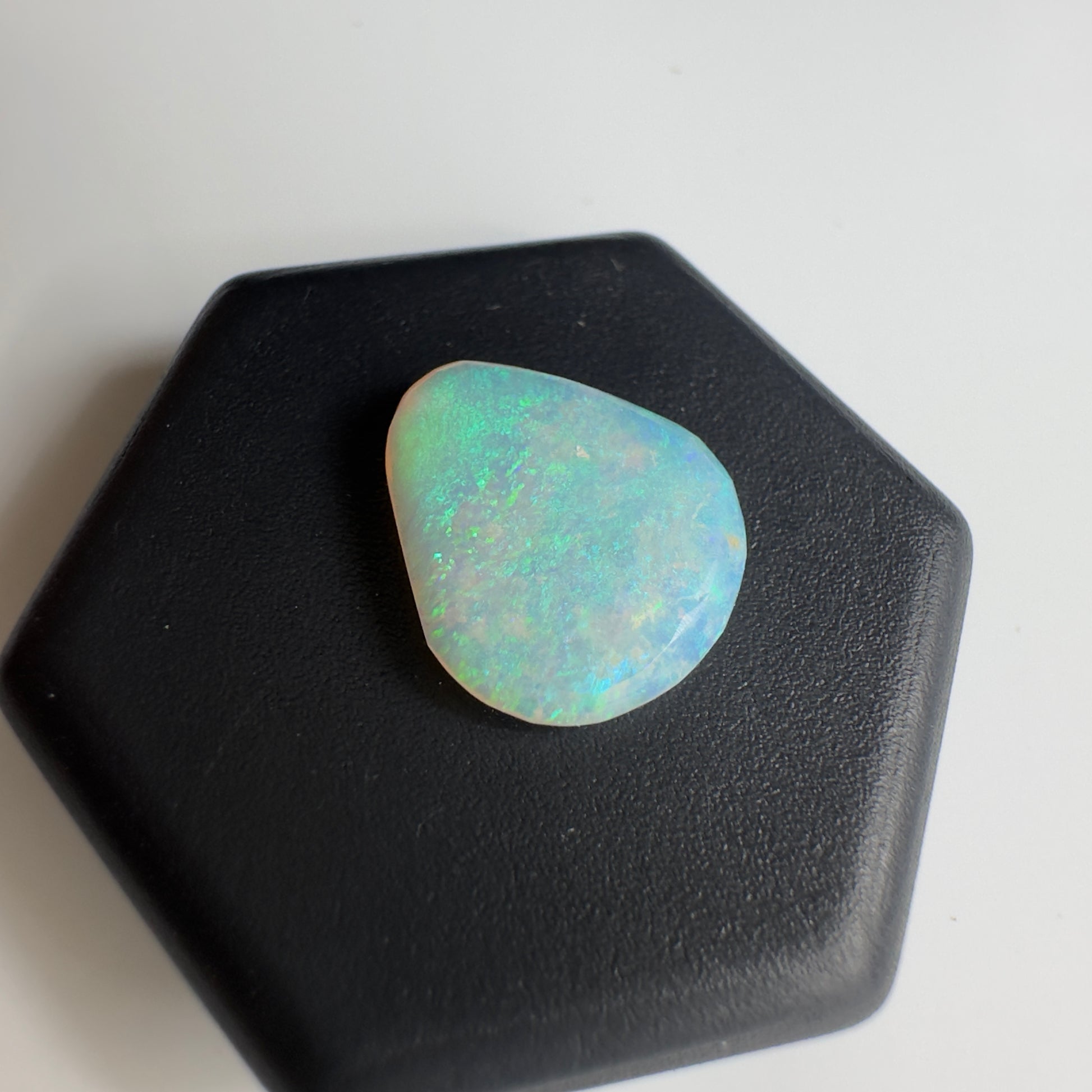 Lightning Ridge Opal 1.5carat Solid Hand-Cut Luxury