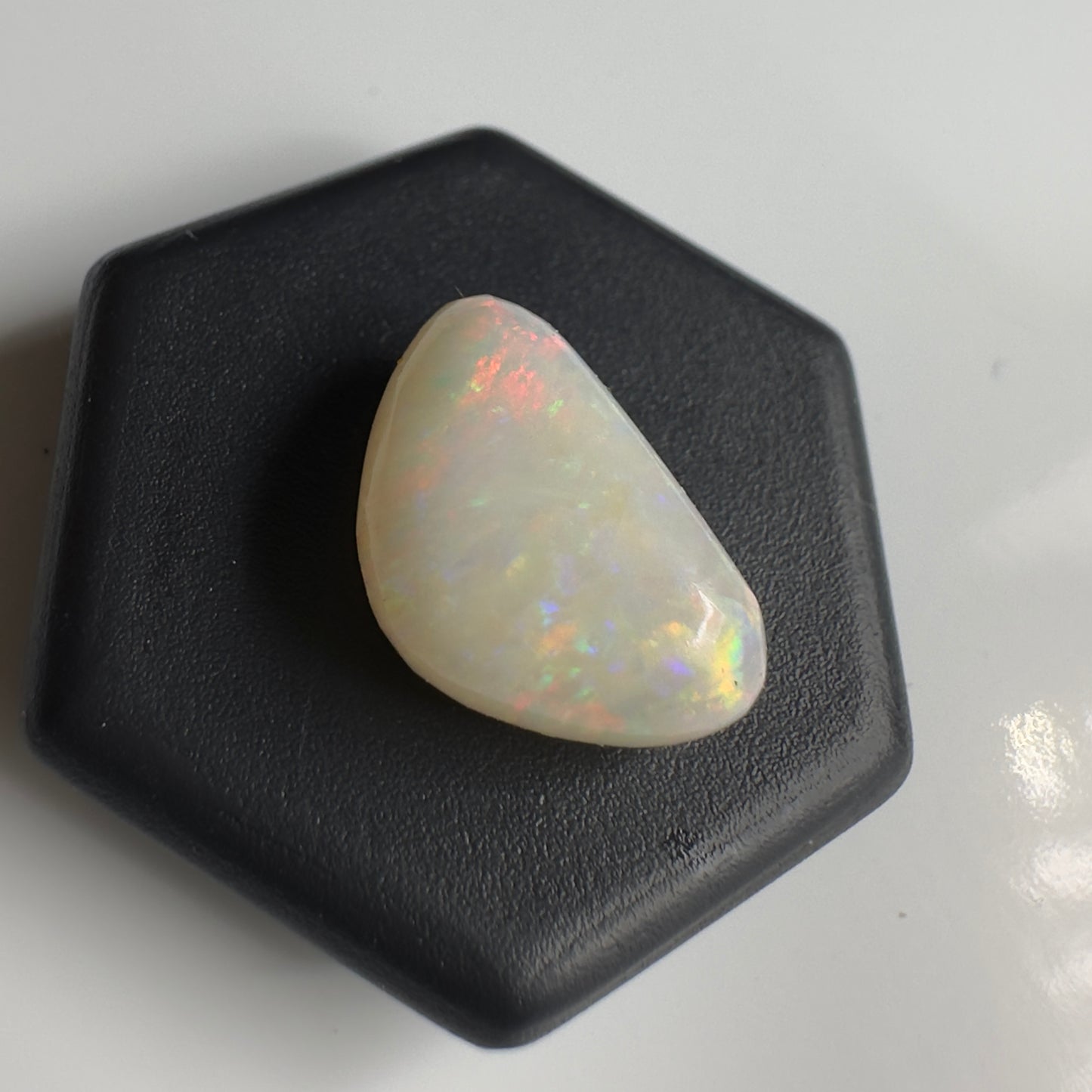 Coober Pedy Opal 3.8carat Solid Hand-Cut Luxury