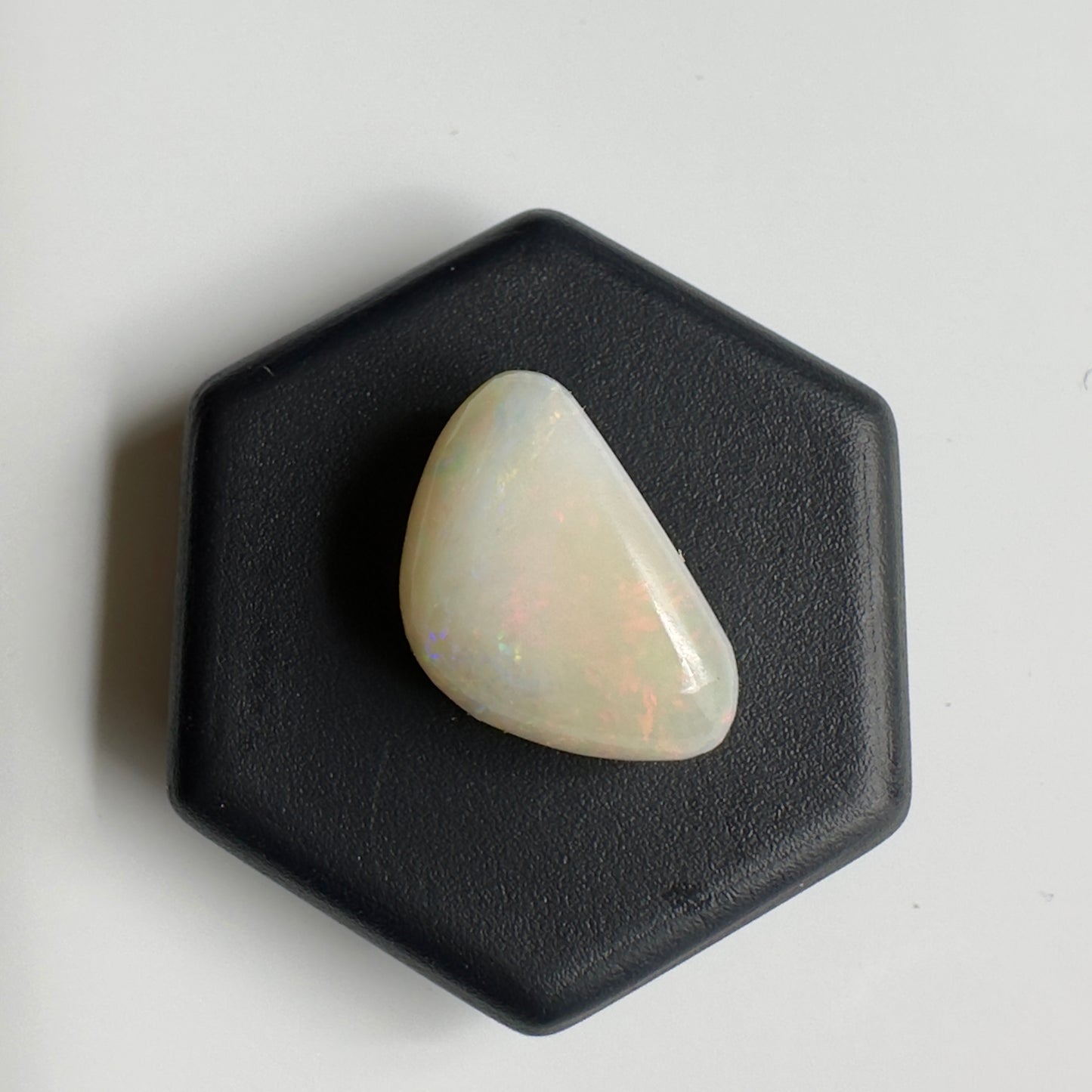 Coober Pedy Opal 3.8carat Solid Hand-Cut Luxury