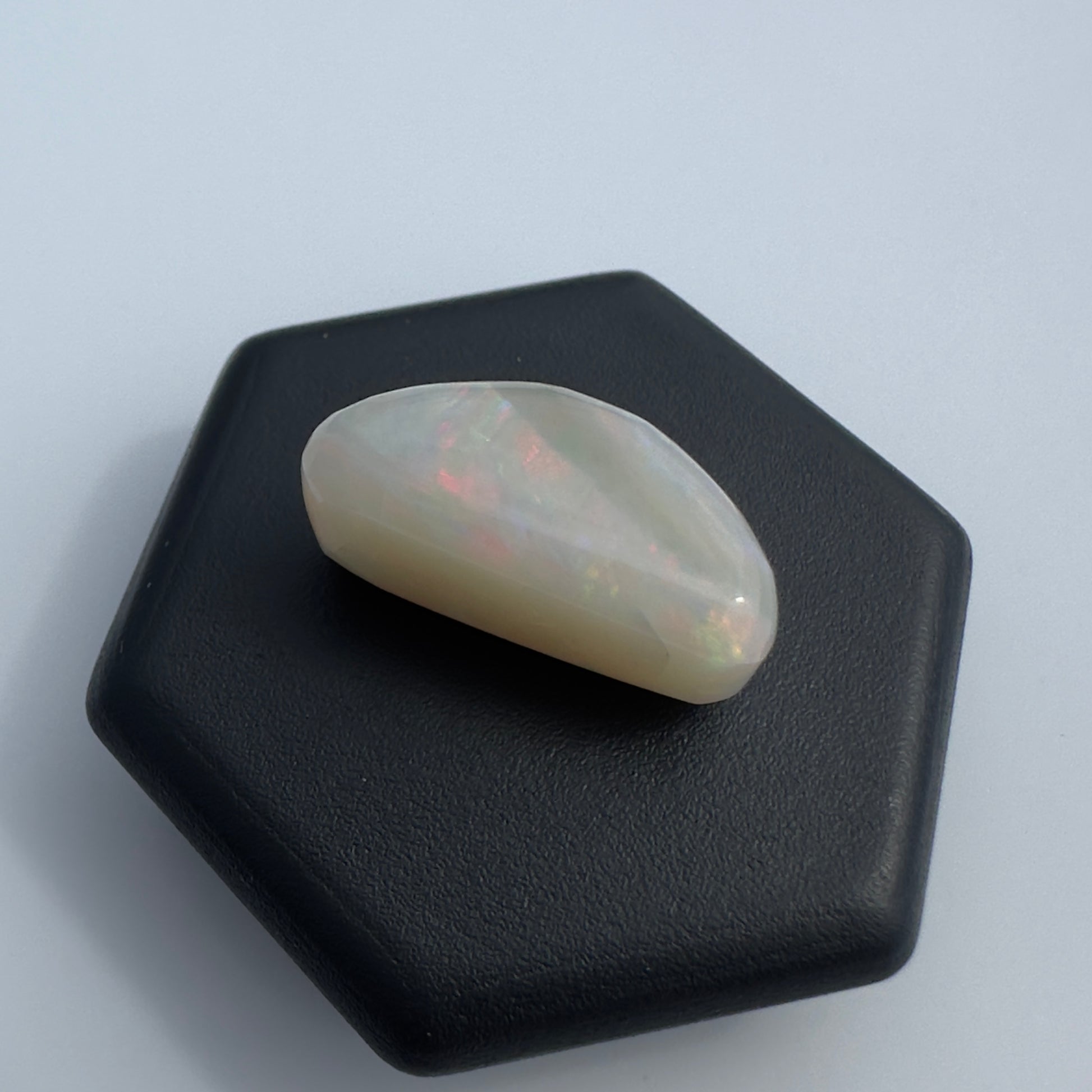 Coober Pedy Opal 3.7carat Solid Hand-Cut Luxury