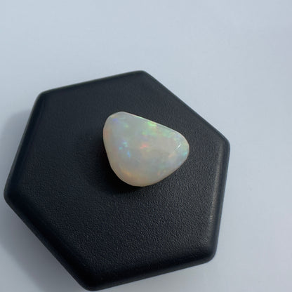 Coober Pedy Opal 1.9carat Solid Hand-Cut Luxury - Iona Opal Australia