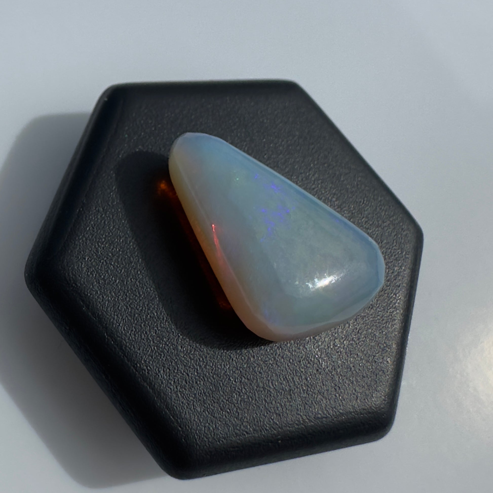 Lightning Ridge Opal 4.1carat Solid Hand-Cut Luxury