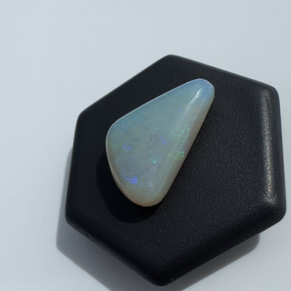 Lightning Ridge Opal 4.1carat Solid Hand-Cut Luxury - Iona Opal Australia