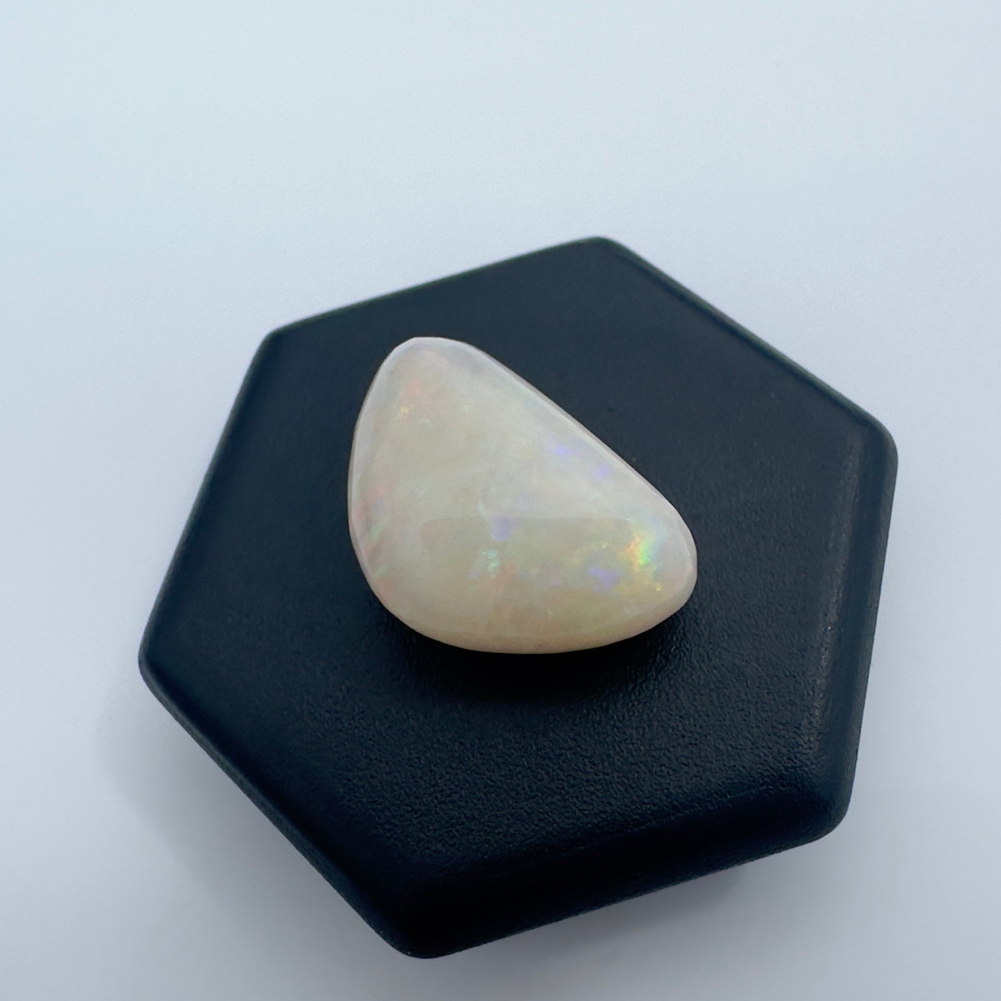 Coober Pedy Opal 3.8carat Solid Hand-Cut Luxury