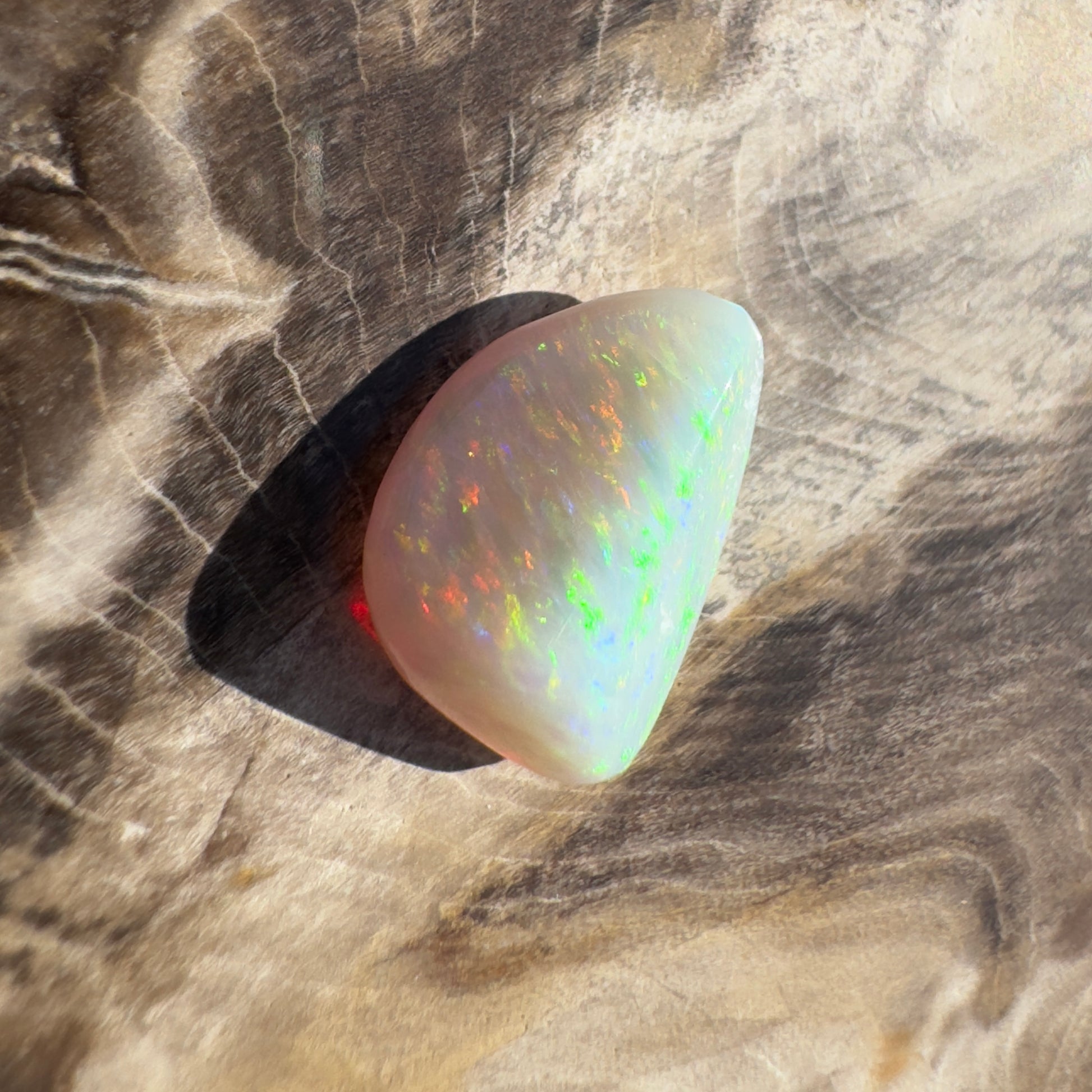 Coober Pedy Opal 4.1carat Solid Hand-Cut - Iona Opal Australia