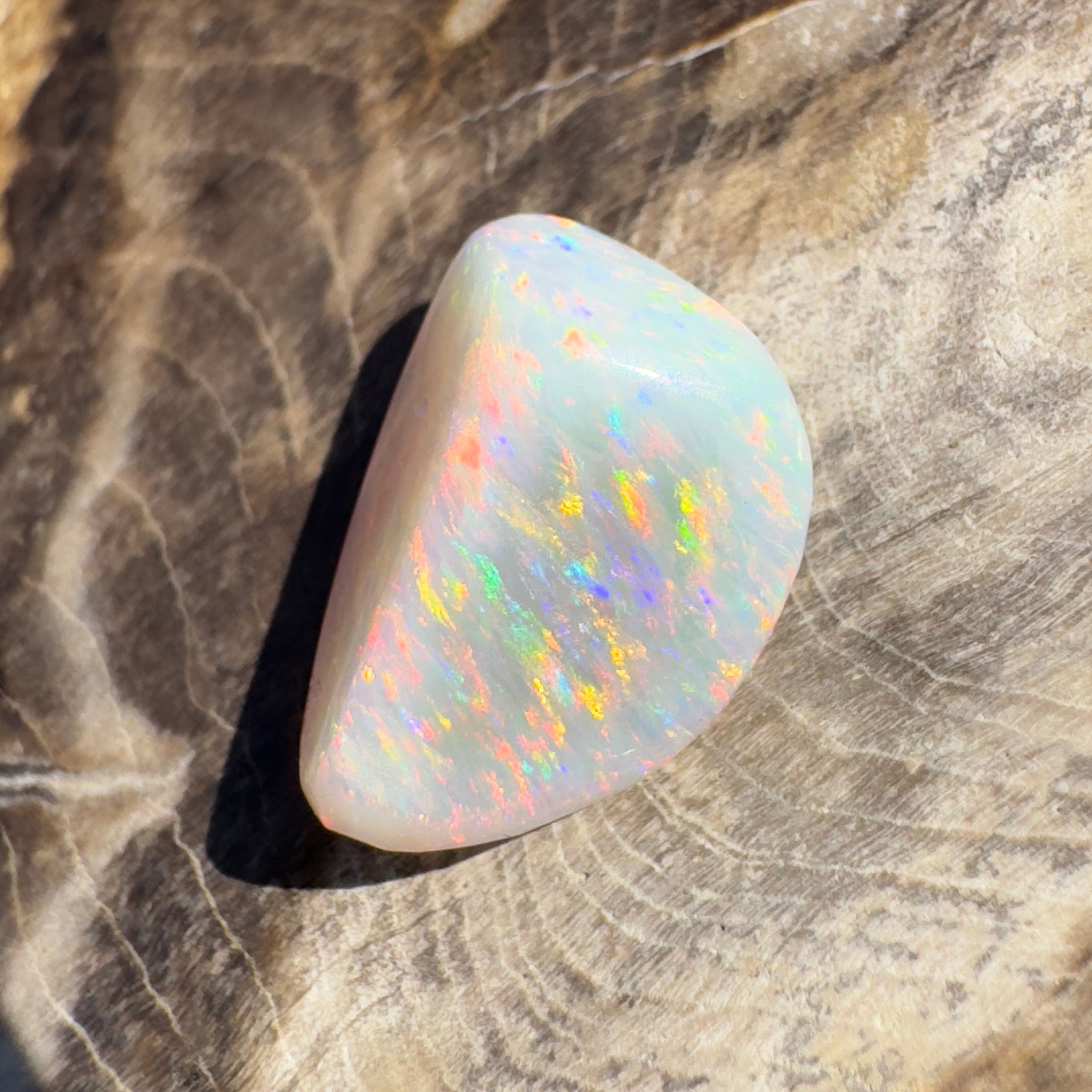 Coober Pedy Opal 4.1carat Solid Hand-Cut - Iona Opal Australia