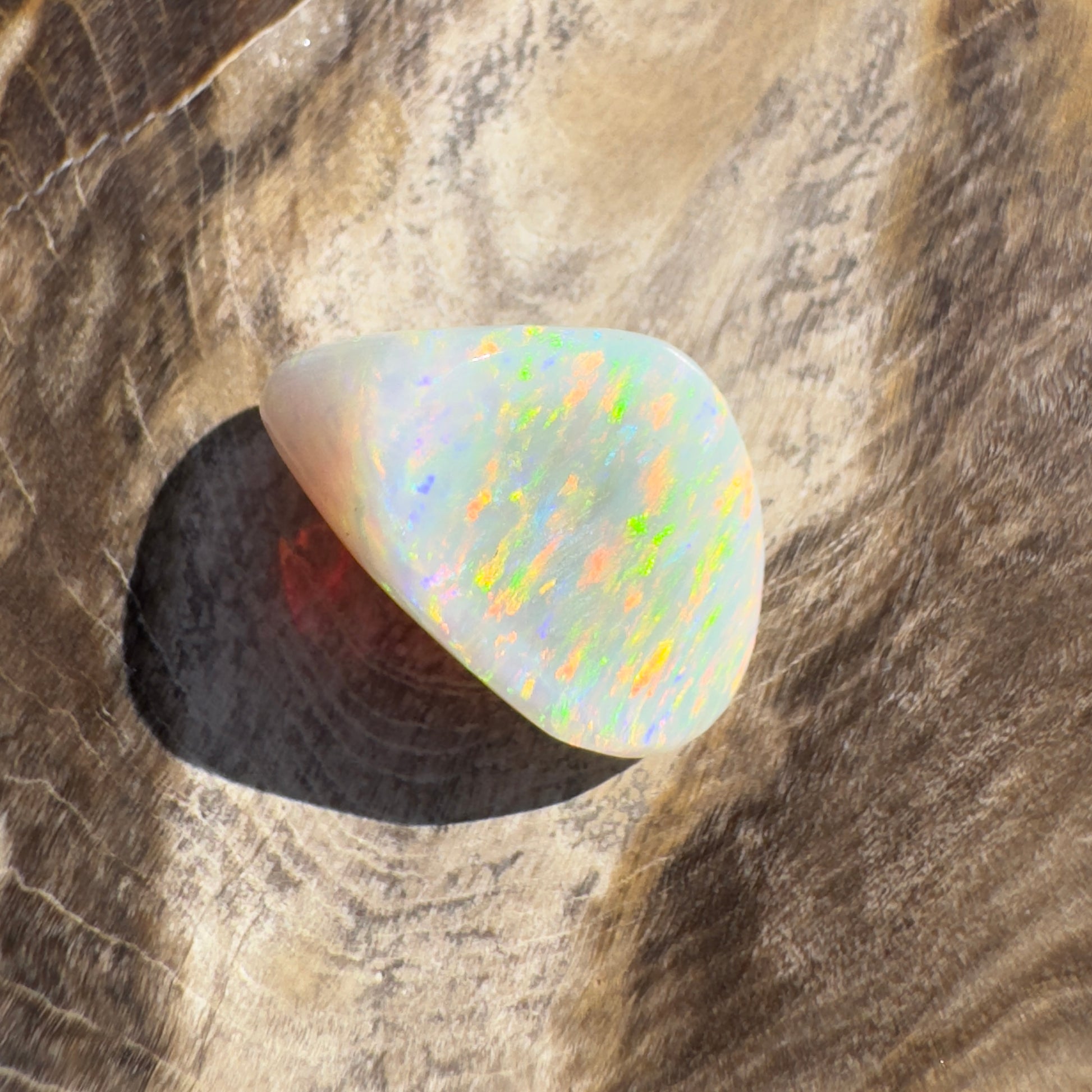 Coober Pedy Opal 4.3carat Solid Hand-Cut - Iona Opal Australia