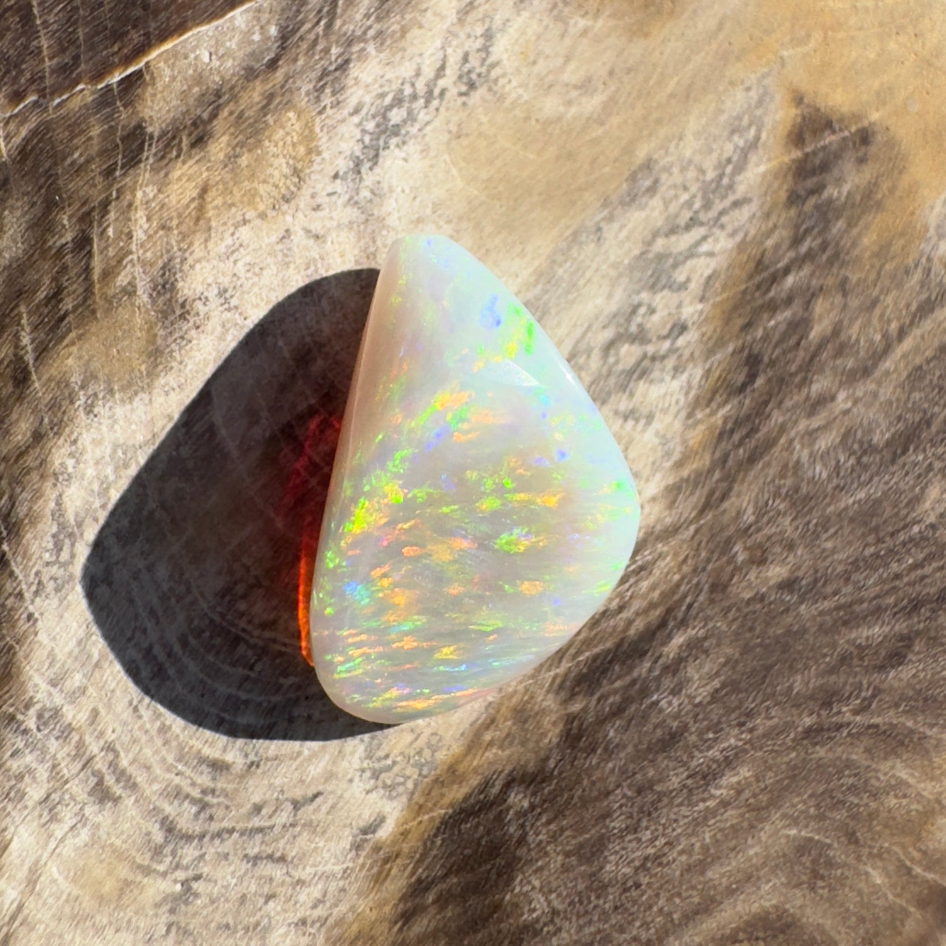 Coober Pedy Opal 4.3carat Solid Hand-Cut - Iona Opal Australia