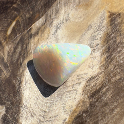 Coober Pedy Opal 4.3carat Solid Hand-Cut - Iona Opal Australia