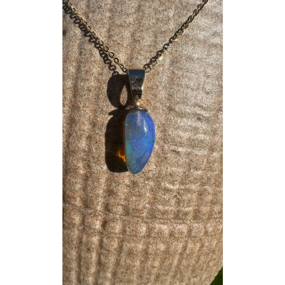 Opal pendant necklace from Airlie Waters handcrafted 9ct solid gold with Lightning Ridge opal