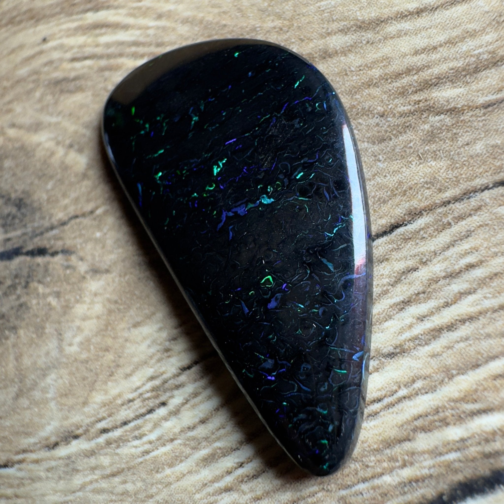 Andamooka Matrix Opal 10.6carat Solid Hand - Cut