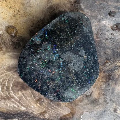 Iridescent black opal in Andamooka Matrix Opal 22 carat solid hand-cut jewelry