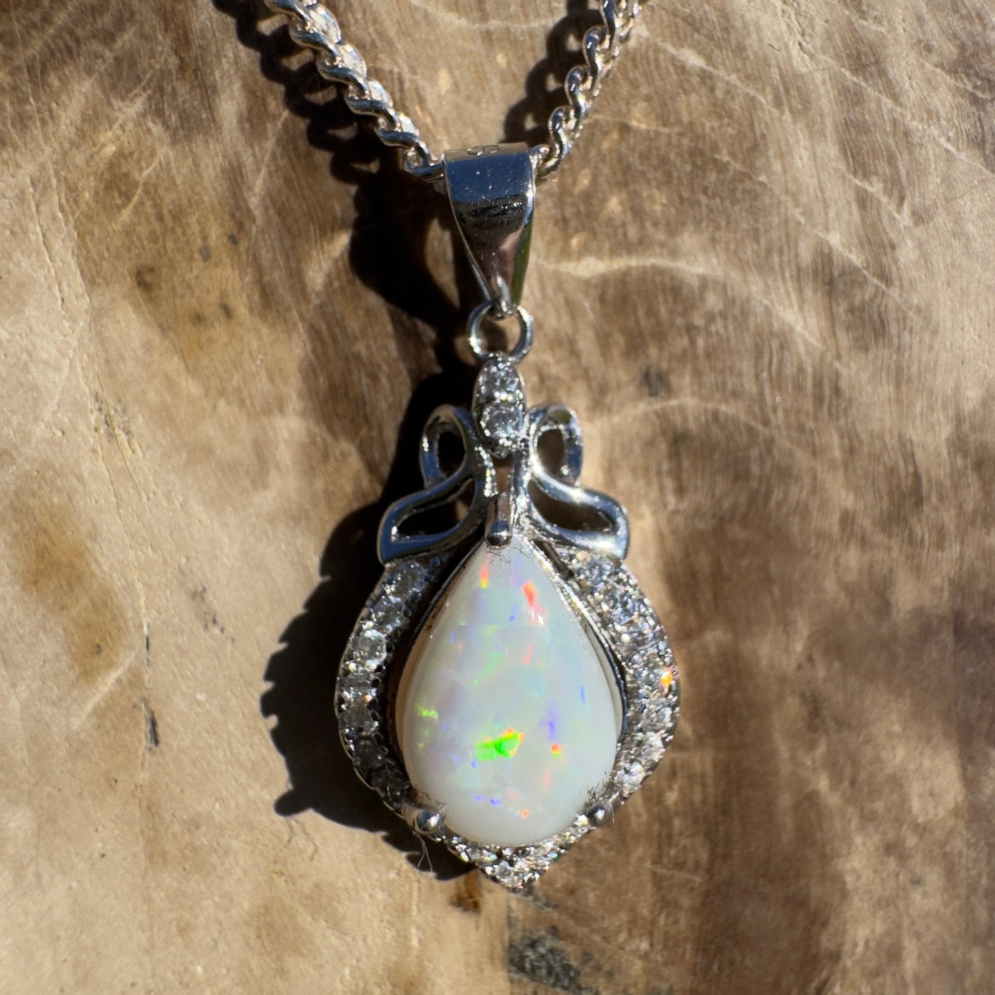 Anna Creek Light ~ 0.8ct Coober Pedy Opal 925 Silver Pendant