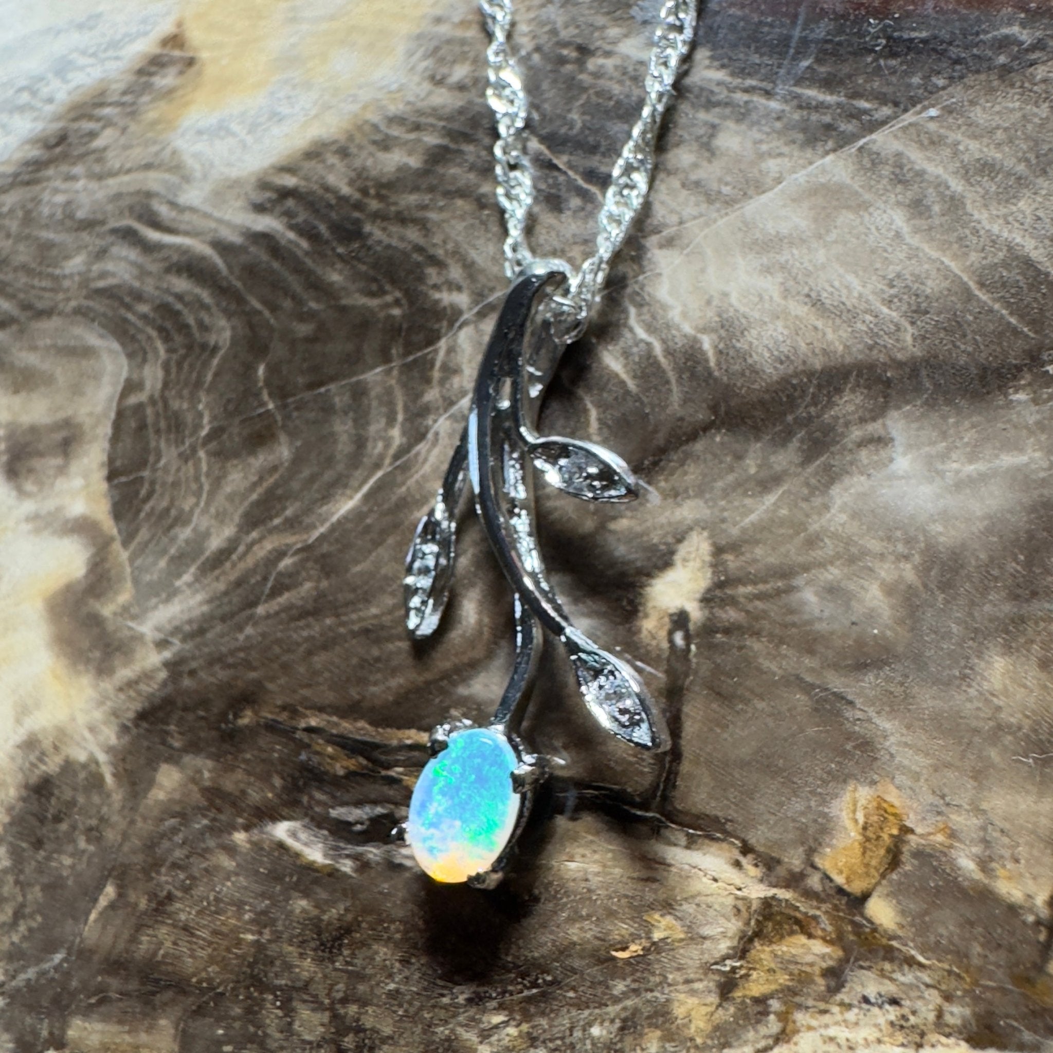 Arafura Flow ~ 0.4ct Lightning Ridge Opal 925 Silver Pendant