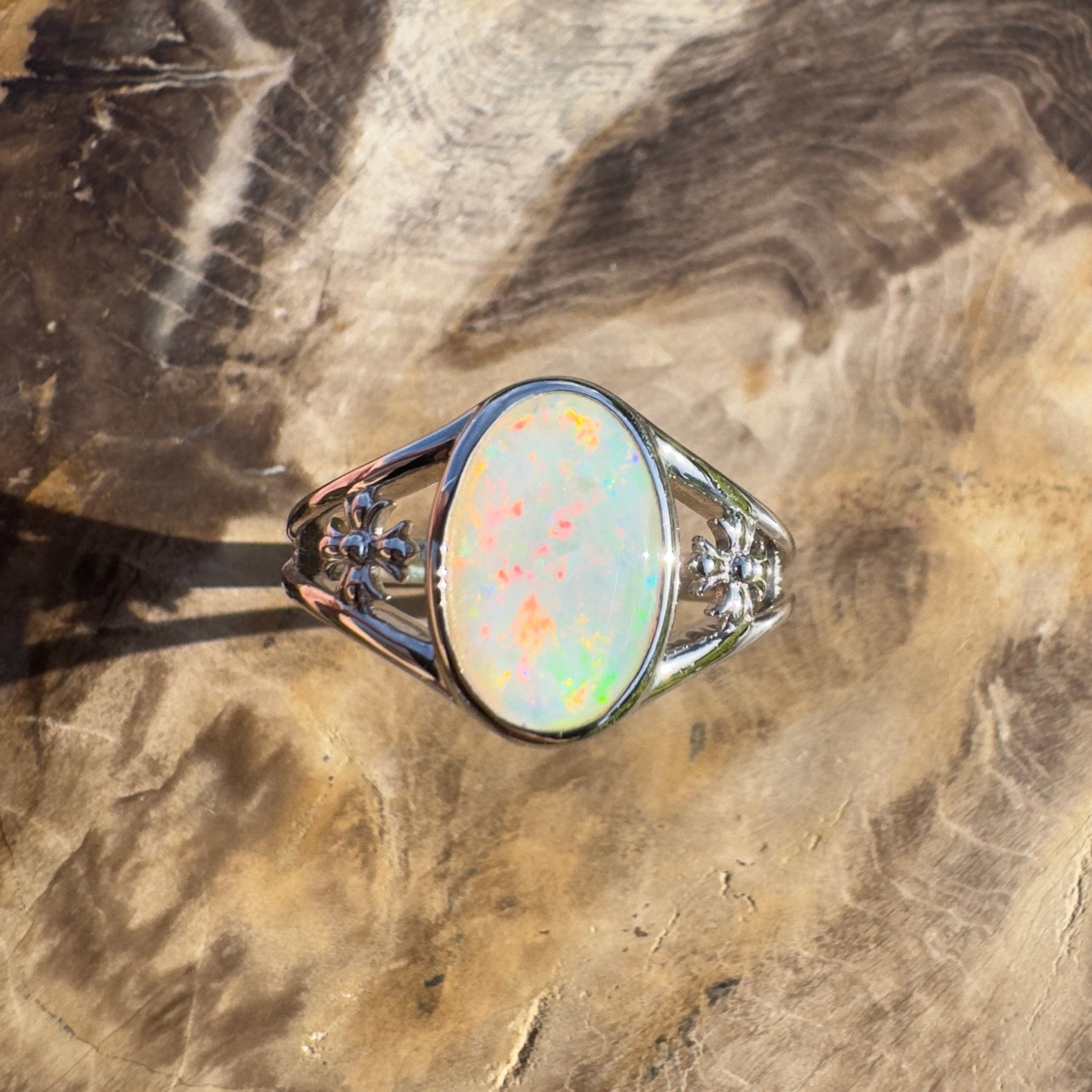 Arckaringa Gleam ~ 1.4ct Solid Coober Pedy Opal 925 Sterling Silver Ring