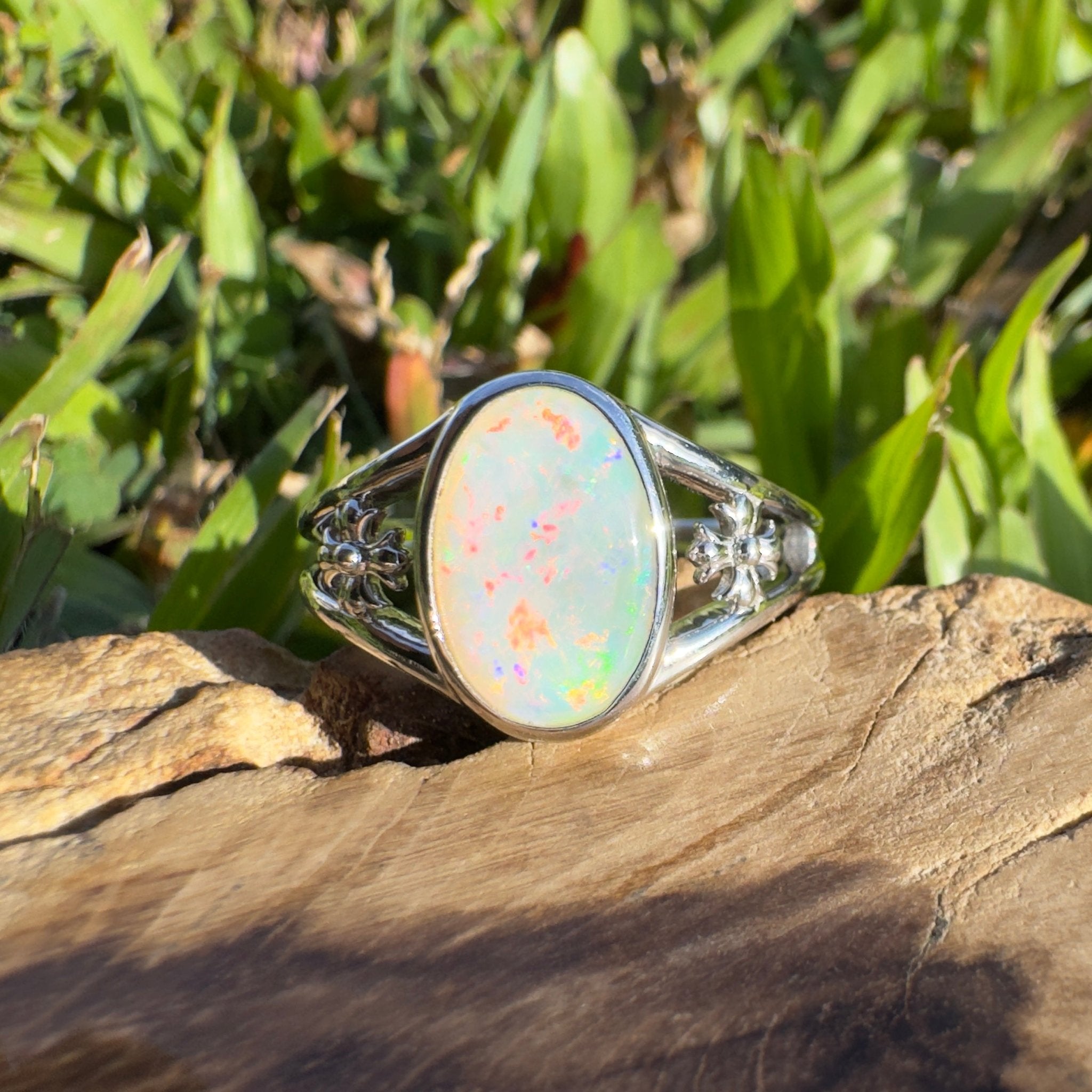 Arckaringa Gleam ~ 1.4ct Solid Coober Pedy Opal 925 Sterling Silver Ring