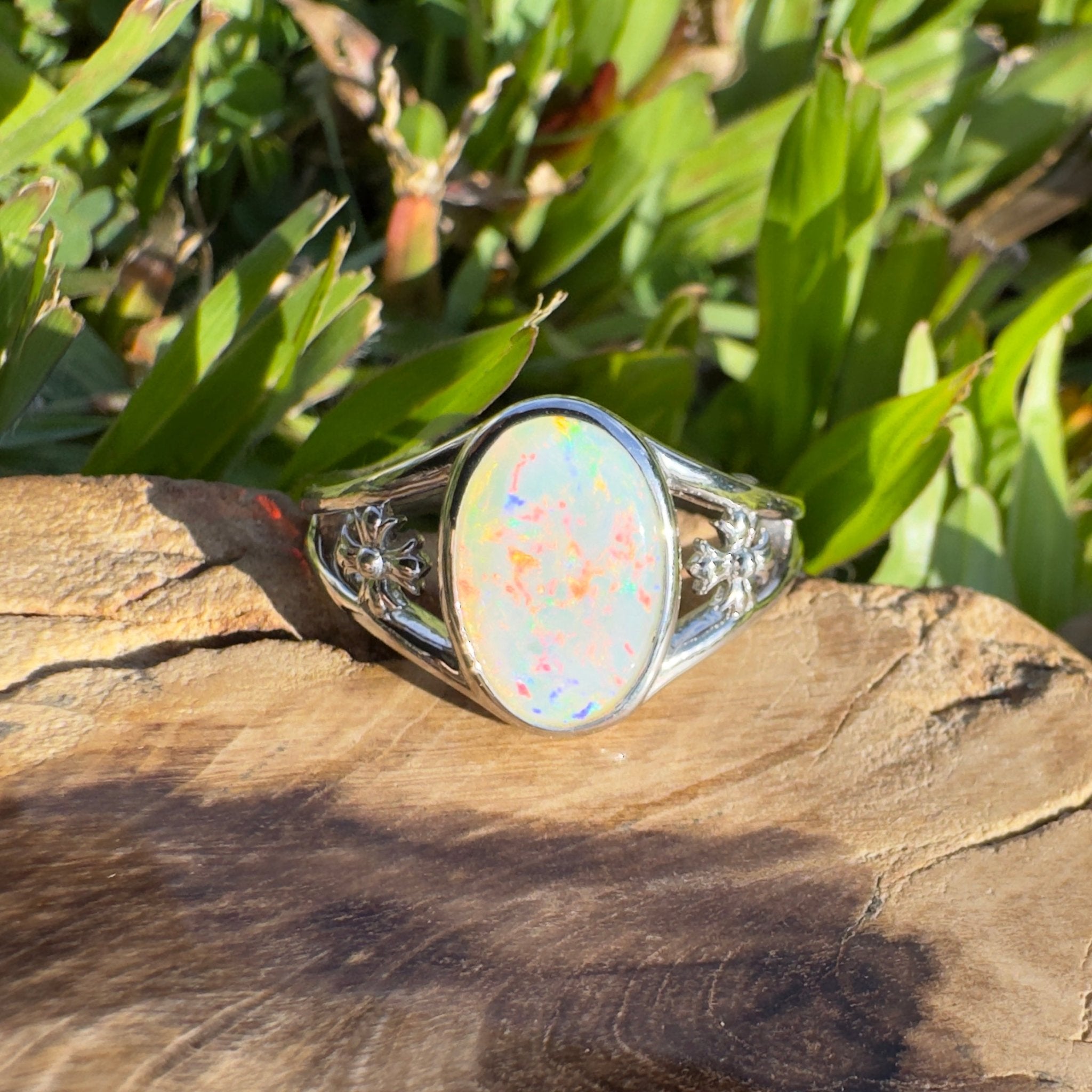 Arckaringa Gleam ~ 1.4ct Solid Coober Pedy Opal 925 Sterling Silver Ring