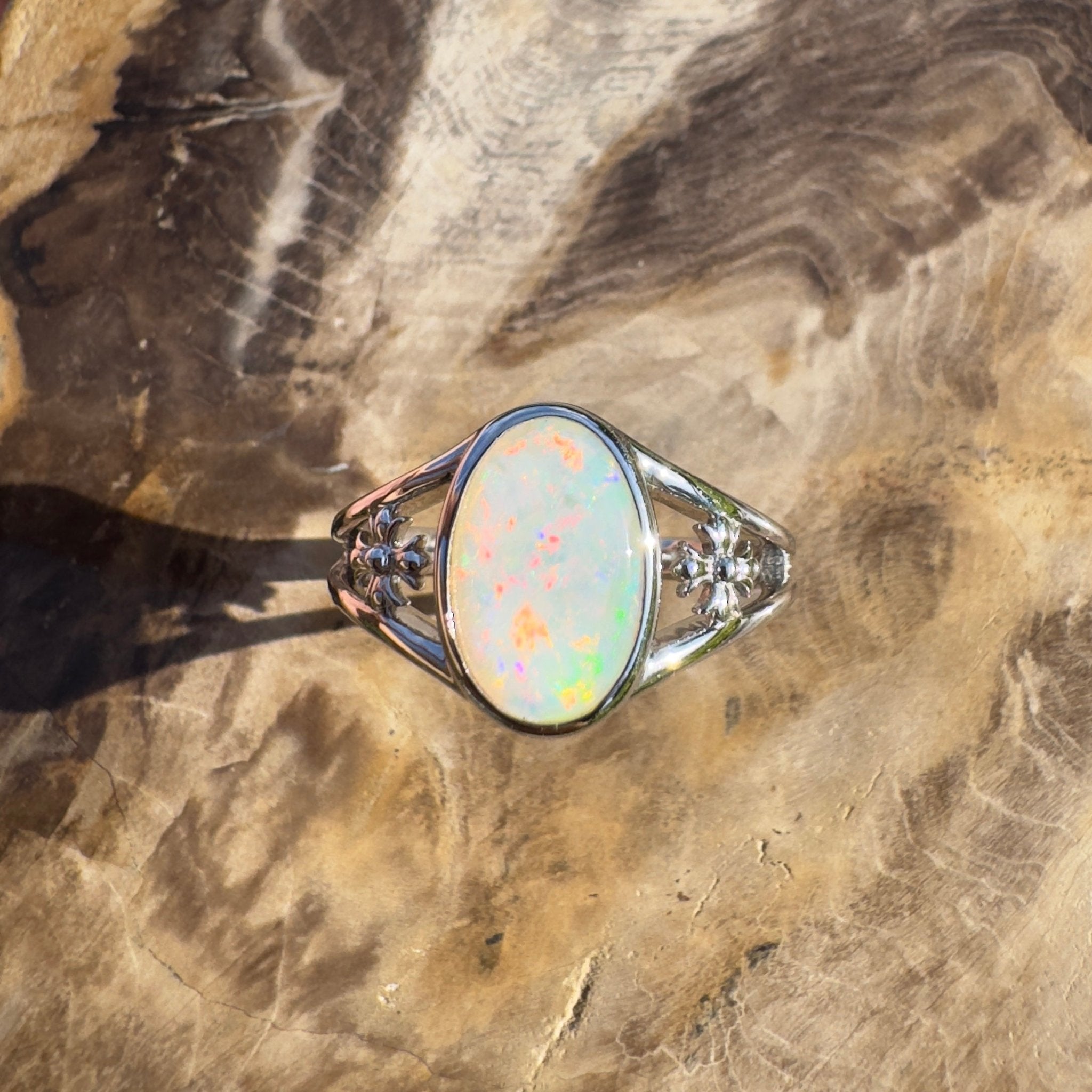 Arckaringa Gleam ~ 1.4ct Solid Coober Pedy Opal 925 Sterling Silver Ring