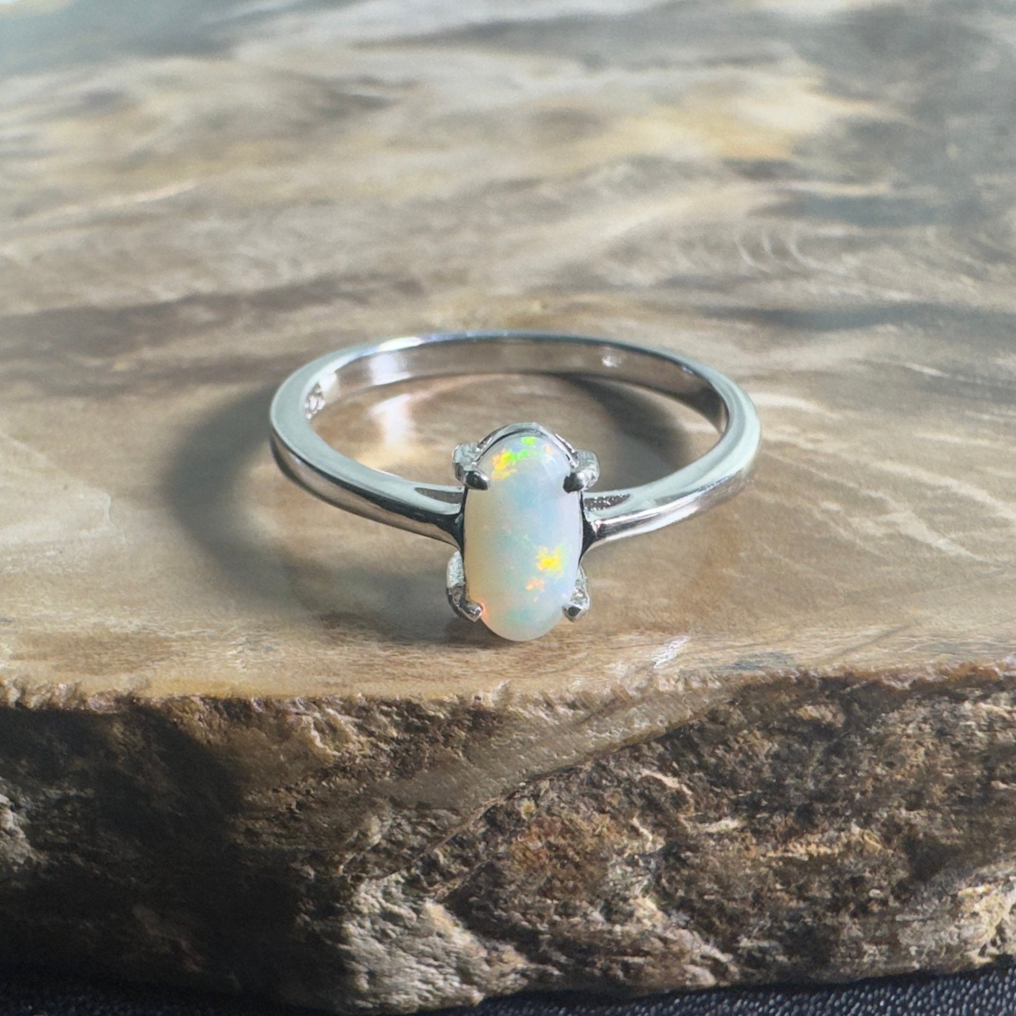 Arid Ridge Promise – 0.4ct Mintabie Opal Ring