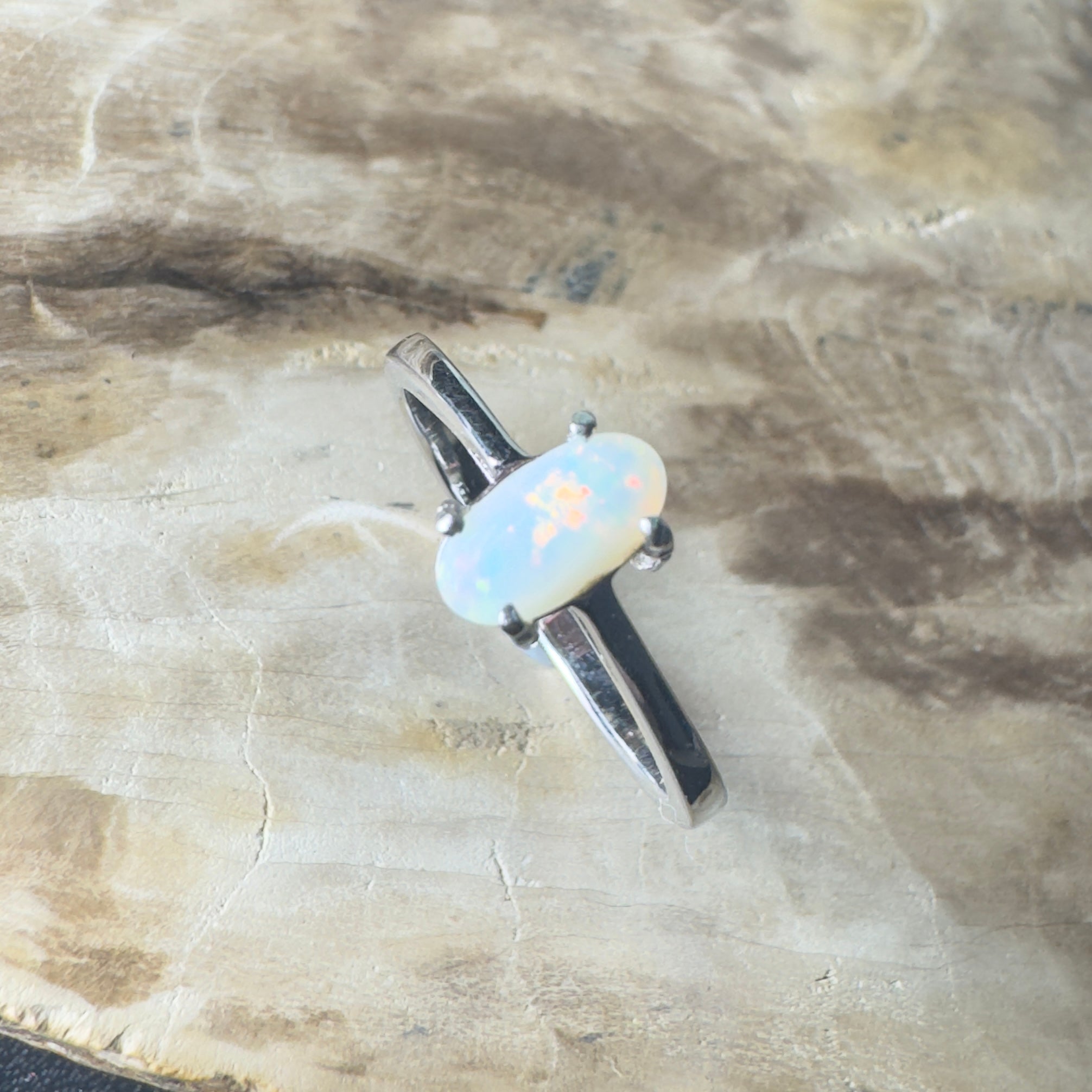 Arid Ridge Promise – 0.4ct Mintabie Opal Ring