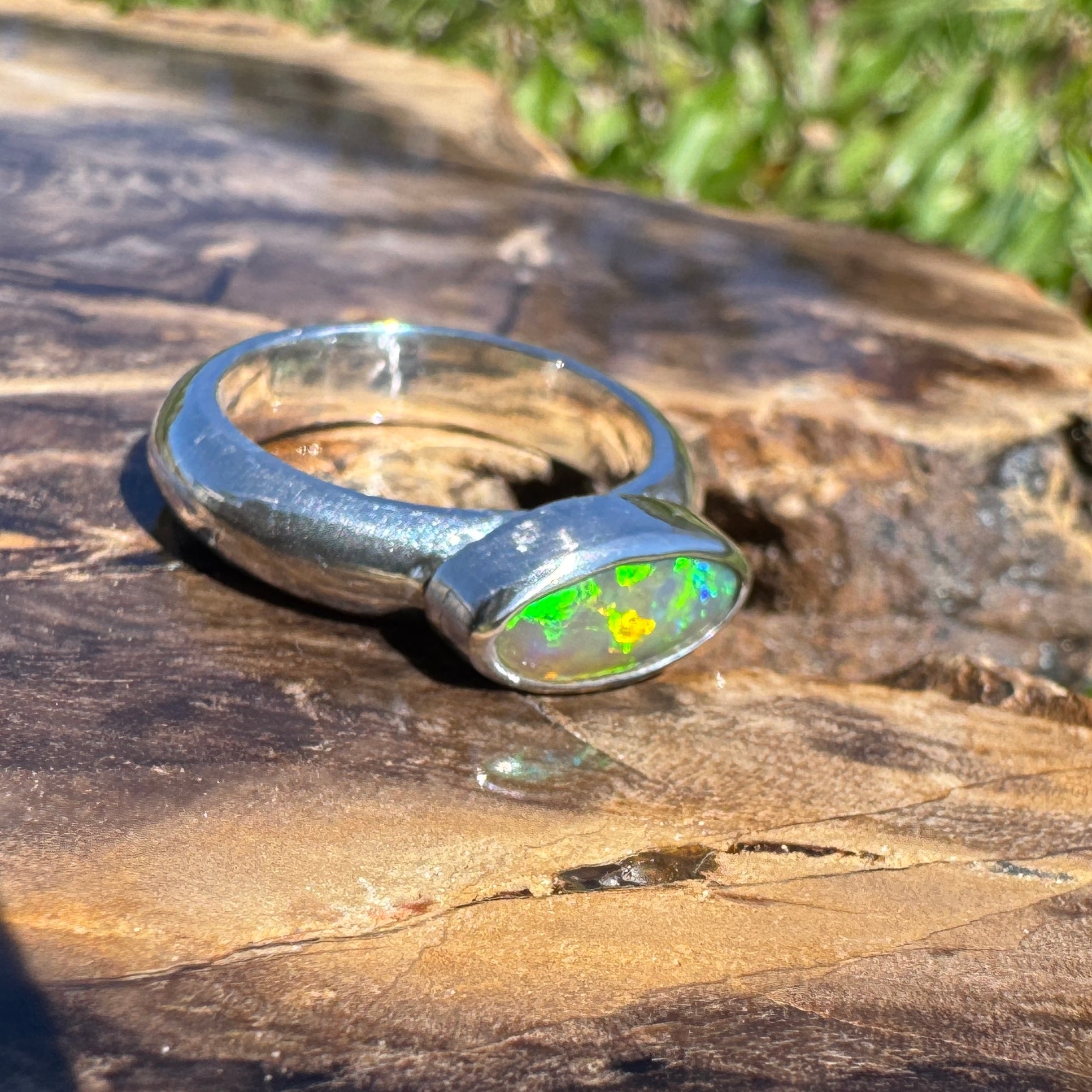 Aurora Blaze – 1ct Solid Lightning Ridge Opal 925 Sterling Silver Ring