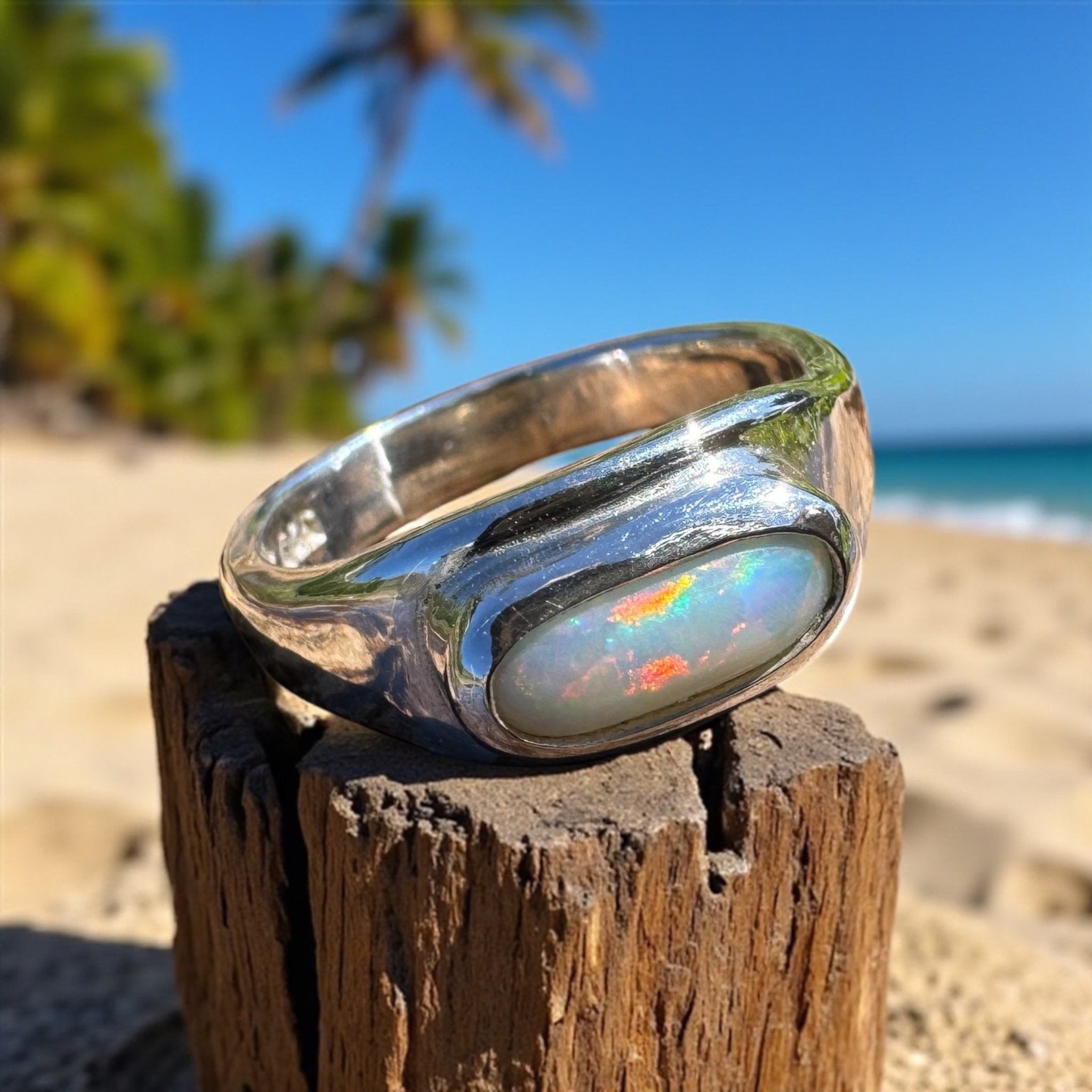 Aurora Dawn – 0.75ct Solid Mintabie Opal 925 Sterling Silver Ring