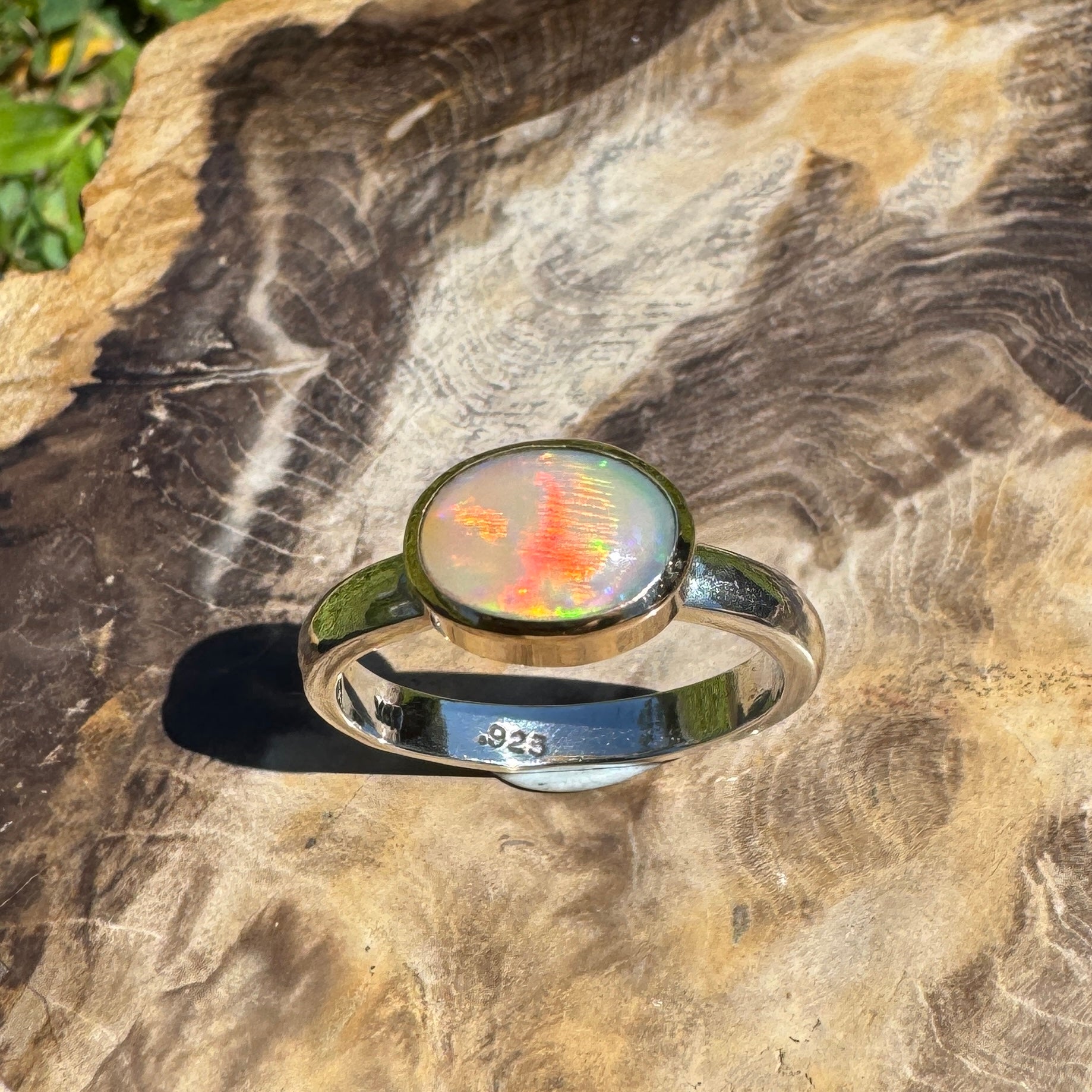 Aurora Gleam - 2.1ct Solid Lightning Ridge Opal Two - Tone 10k Gold & 925 Sterling Silver Ring.