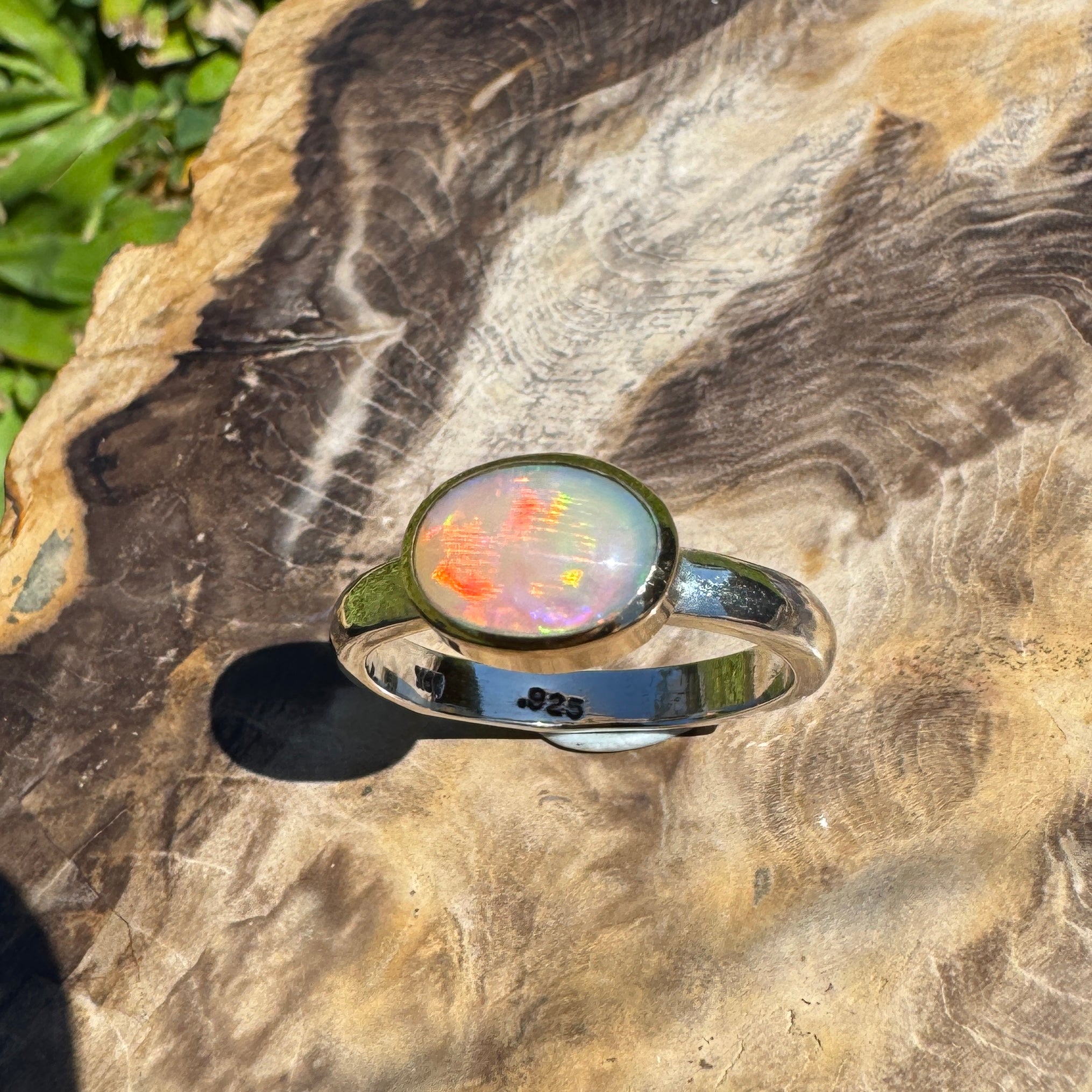 Aurora Gleam - 2.1ct Solid Lightning Ridge Opal Two - Tone 10k Gold & 925 Sterling Silver Ring.