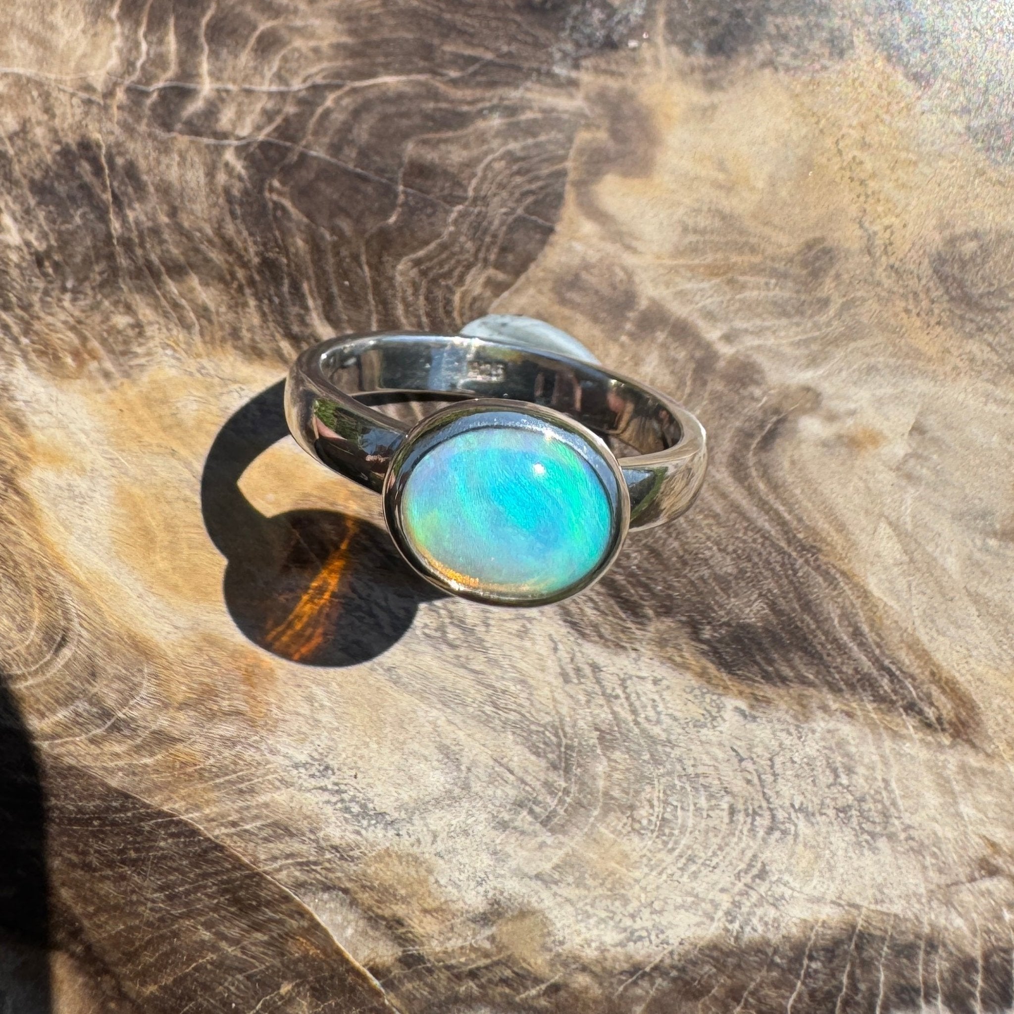 Aurora Glow ~ Lightning Ridge 1.2ct Solid Crystal Opal Ring – Sterling Silver Radiance.