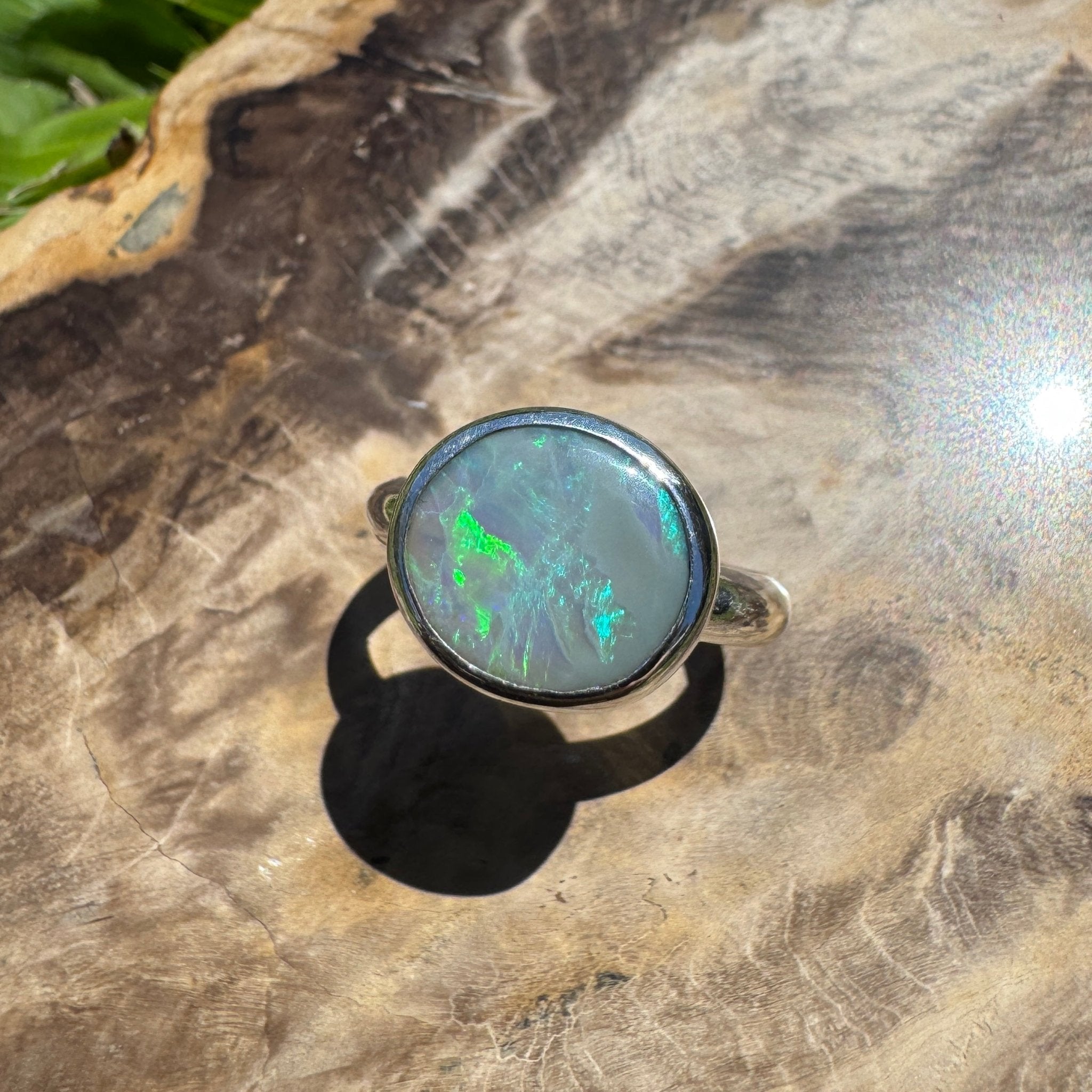 Azure Flame Glow – 2.5ct Solid Lightning Ridge Opal 925 Sterling Silver Ring