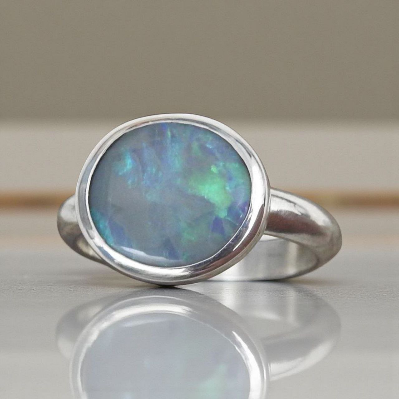 Azure Flame Glow – 2.5ct Solid Lightning Ridge Opal 925 Sterling Silver Ring