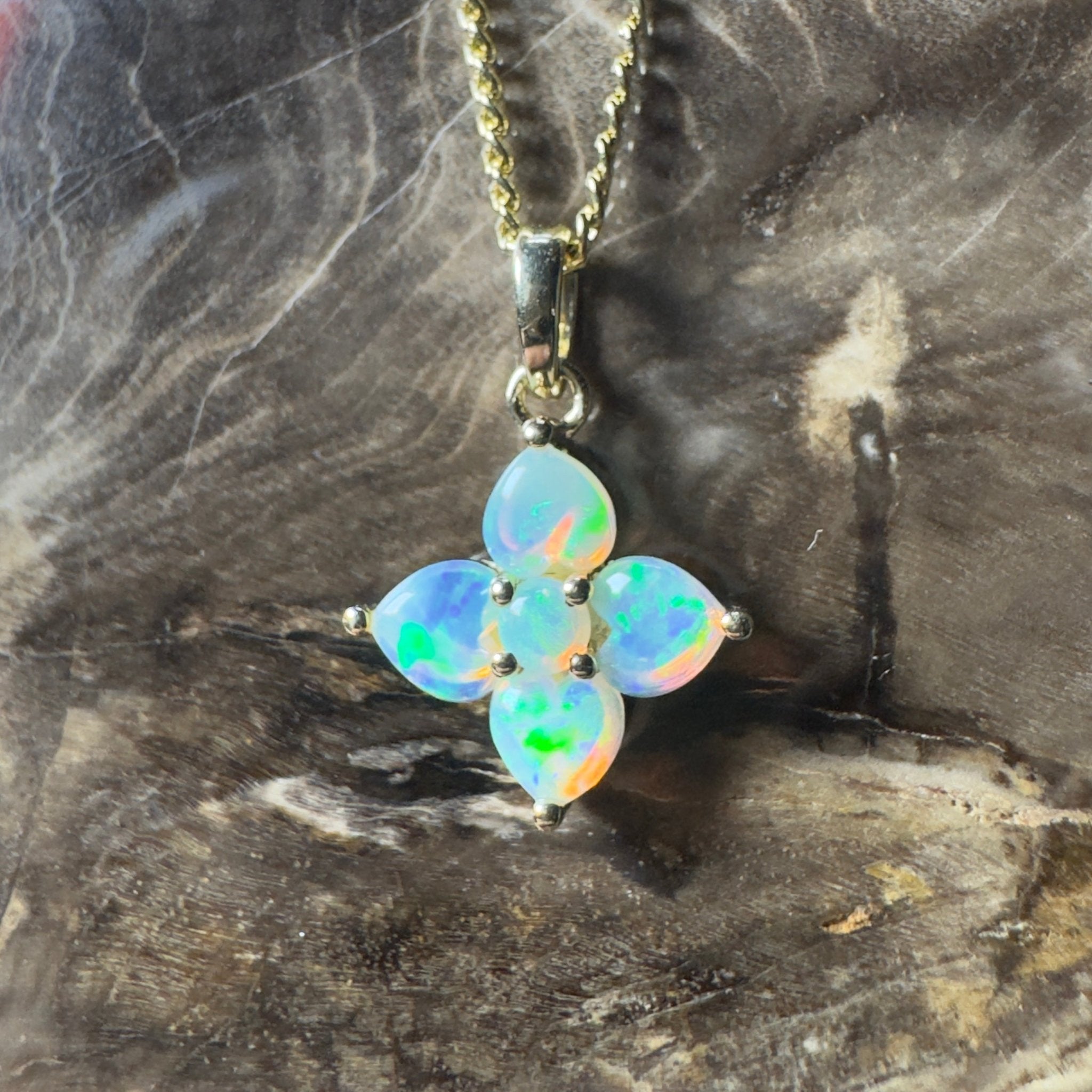 Banksia Light ~ 9ct Solid Gold 0.4ct Coober Pedy Crystal Opal Pendant