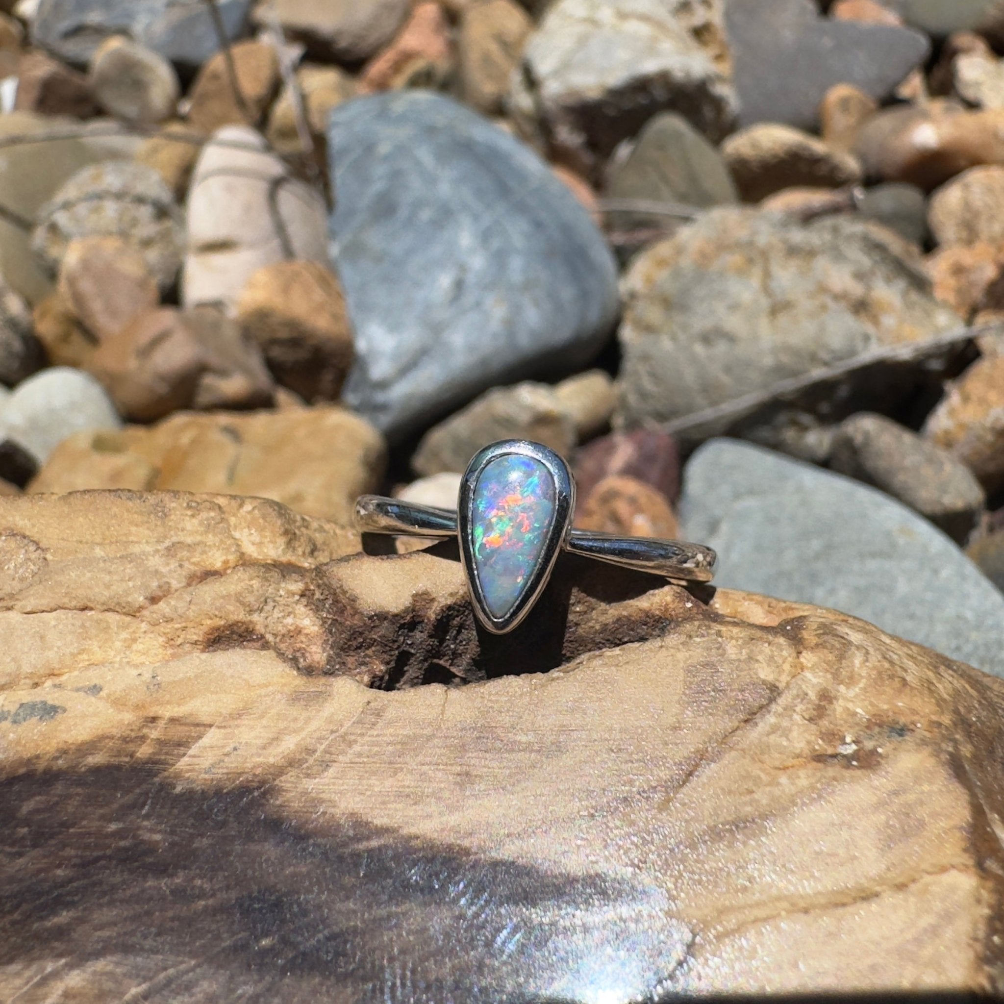 Barossa Fire Field – 0.6ct Lightning Ridge Opal 925 Silver Ring