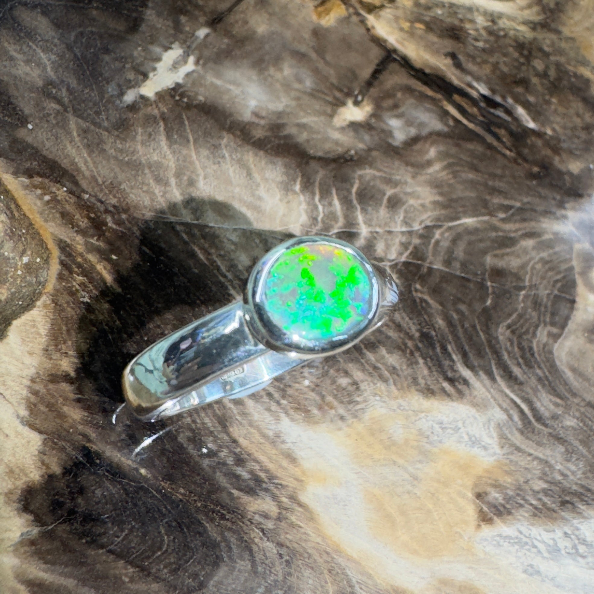 Barrington Tide – 0.6ct Solid Lightning Ridge Semi BlackOpal 925 Sterling Silver Ring