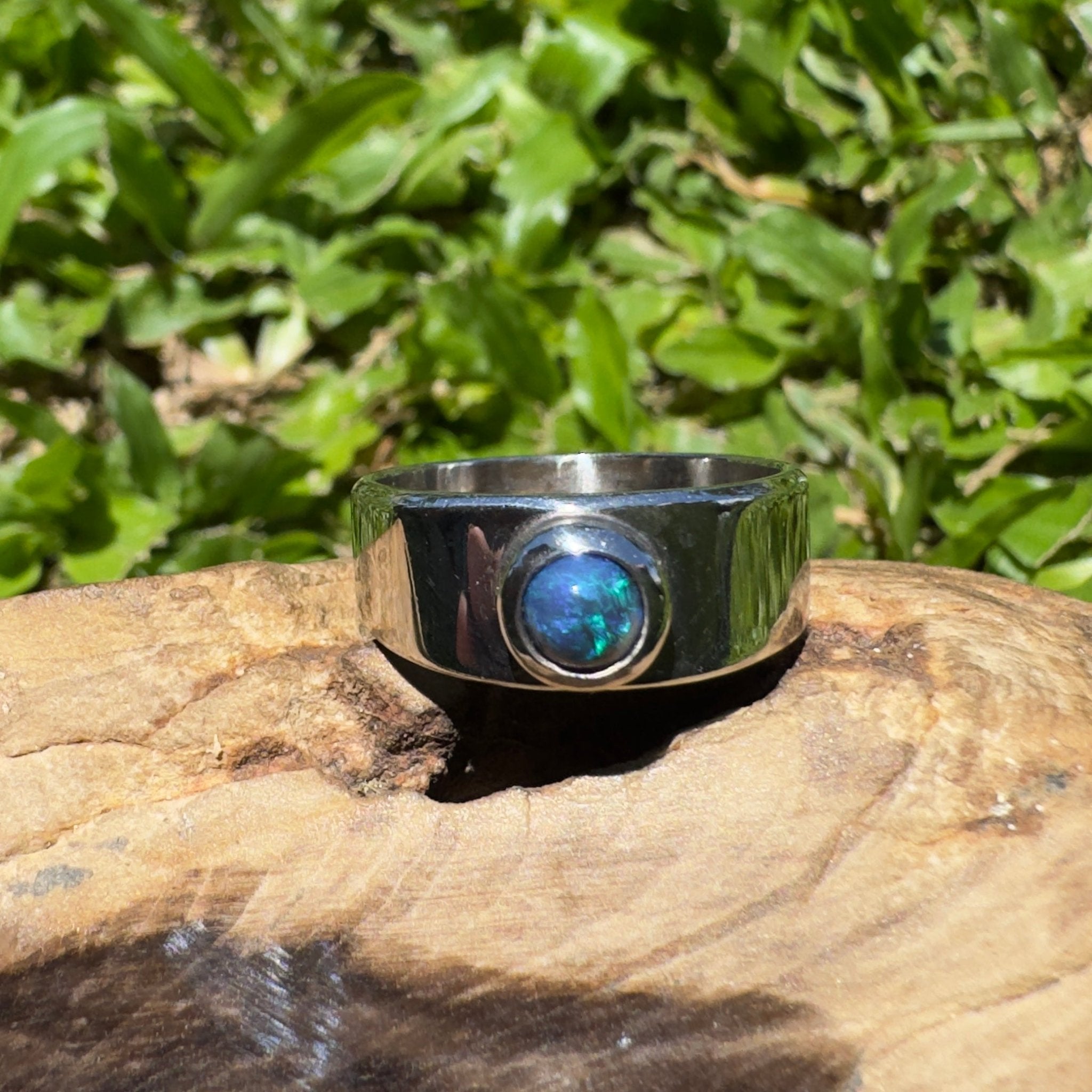 Bass Straight Midnight – Solid Lightning Ridge Opal 925 Sterling Silver Ring