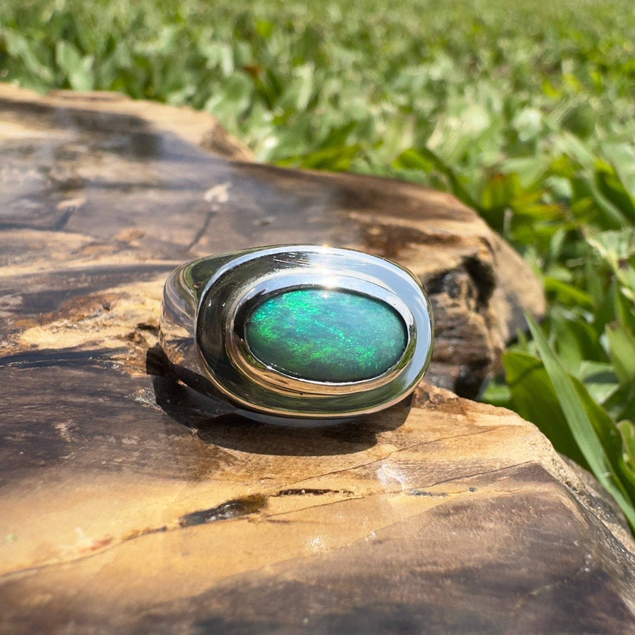 Bells Beach Blues ~ 1.9ct Solid Lightning Ridge Black Opal 925 Silver Ring