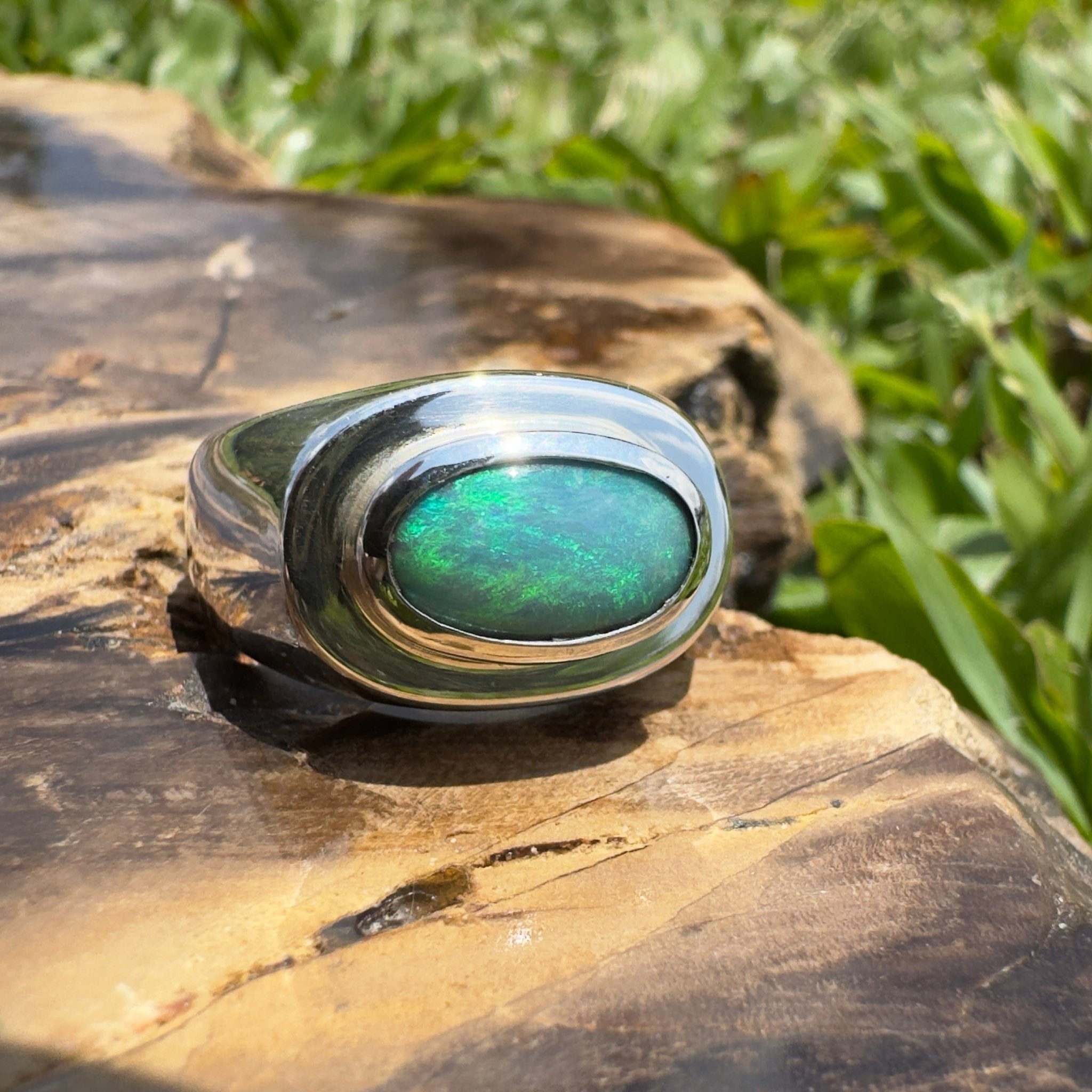 Bells Beach Blues ~ 1.9ct Solid Lightning Ridge Black Opal 925 Silver Ring