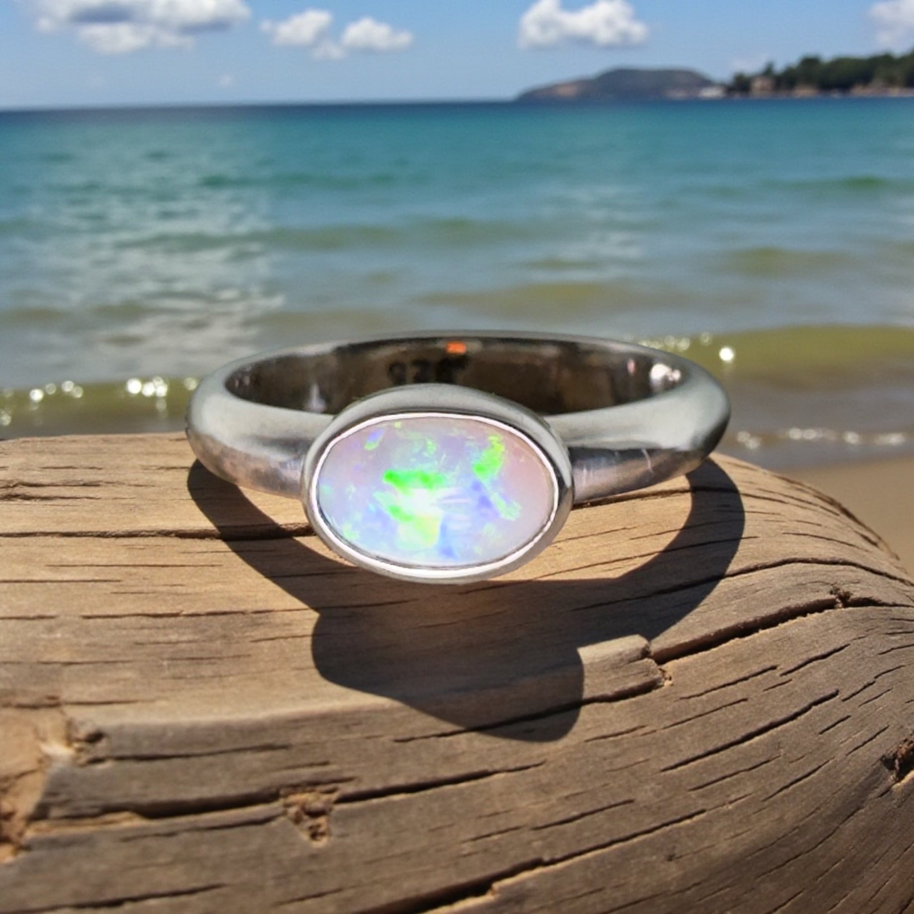 Blinman Ranges – 0.8ct Mintabie Opal Ring