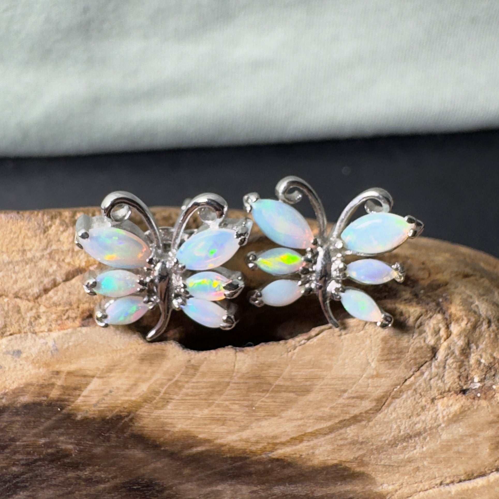 Breakaway Lightfall - 2.4ct Coober Pedy Opal 925 Silver Earrings