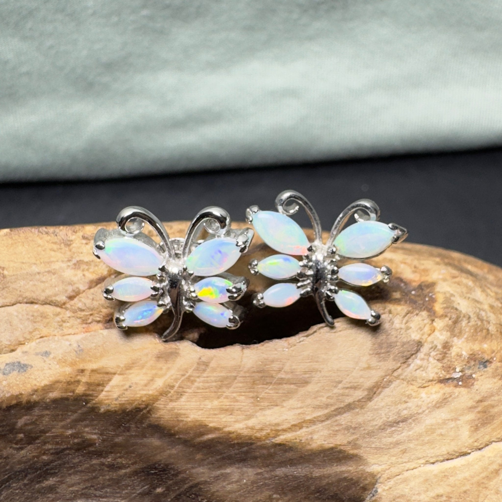 Breakaway Lightfall - 2.4ct Coober Pedy Opal 925 Silver Earrings