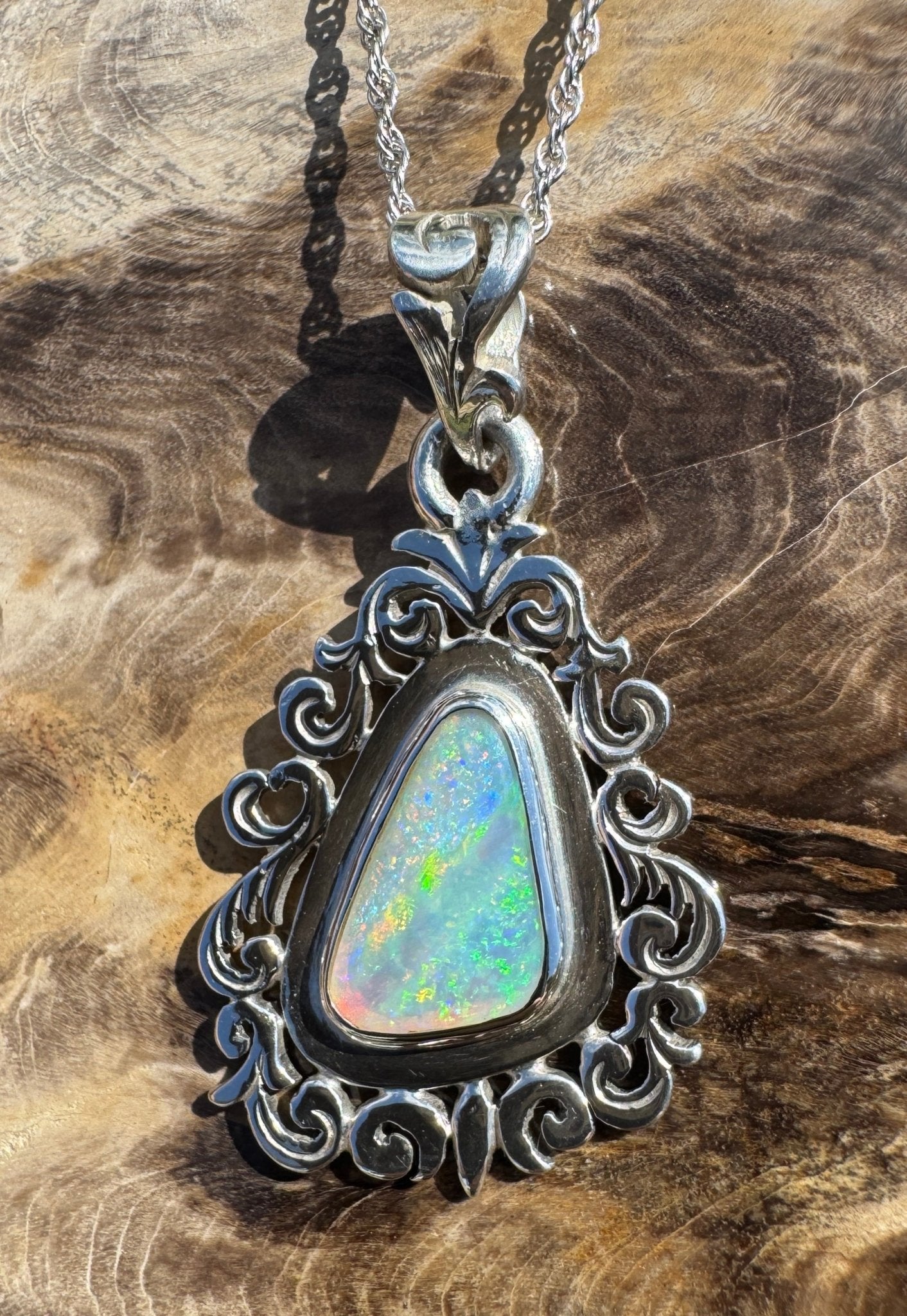 Breakaways Glow – Solid 1.9ct Coober Pedy Crystal Opal 925 Sterling Silver Pendant Necklace