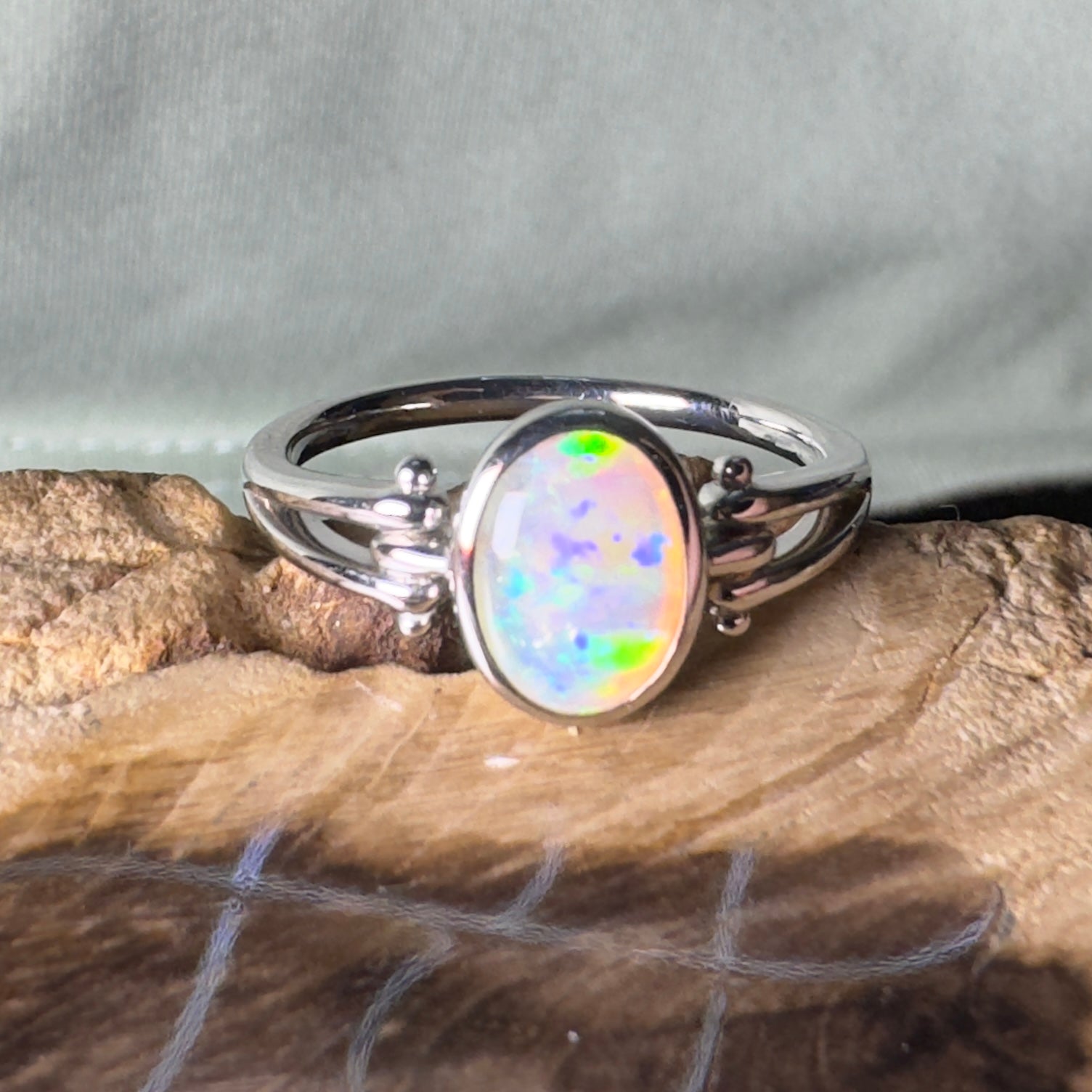 Breakaways Mirage ~ 0.76ct Solid Coober Pedy Opal 925 Silver Ring