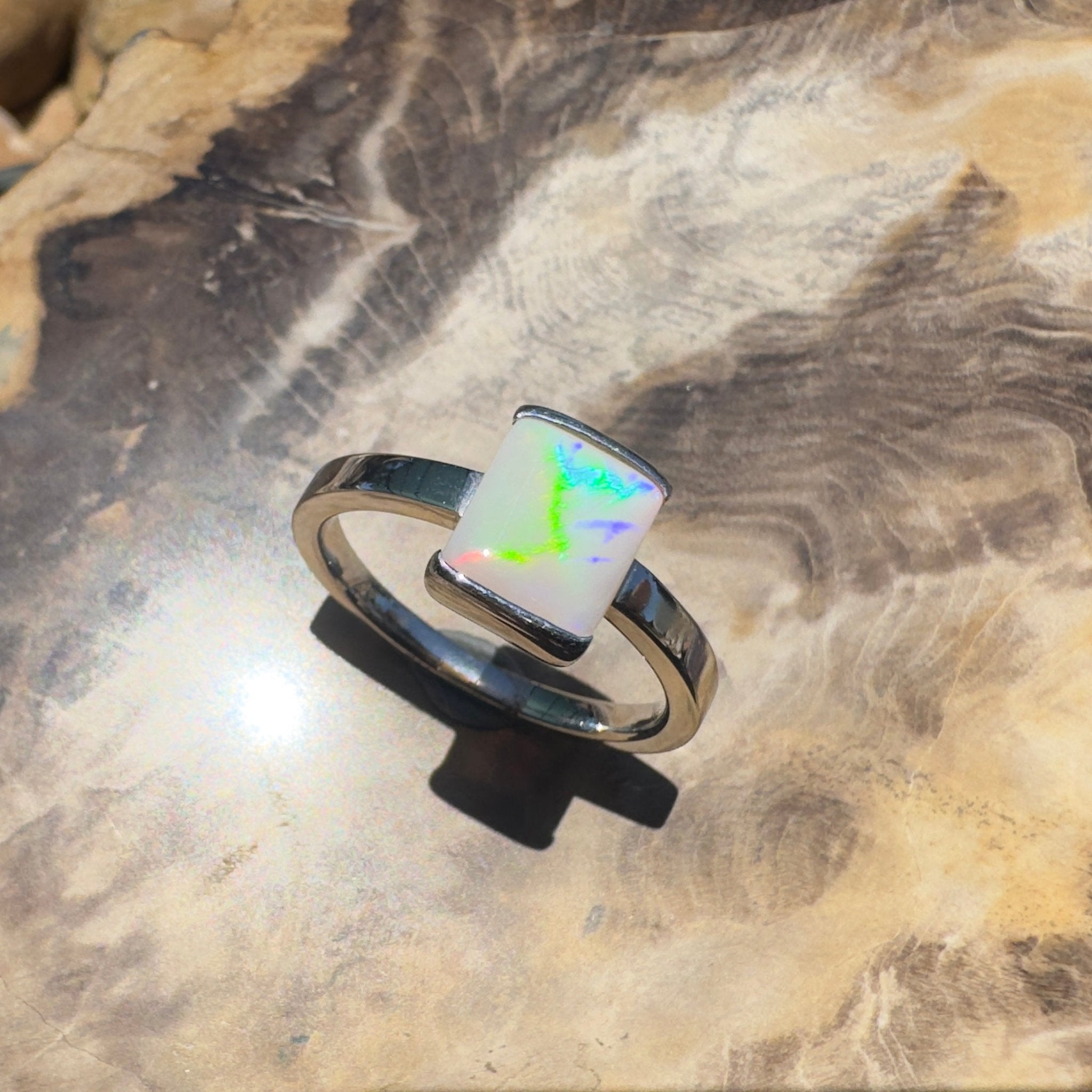 Broken Hill Aurora – 1ct Lightning Ridge Opal 925 Silver Ring