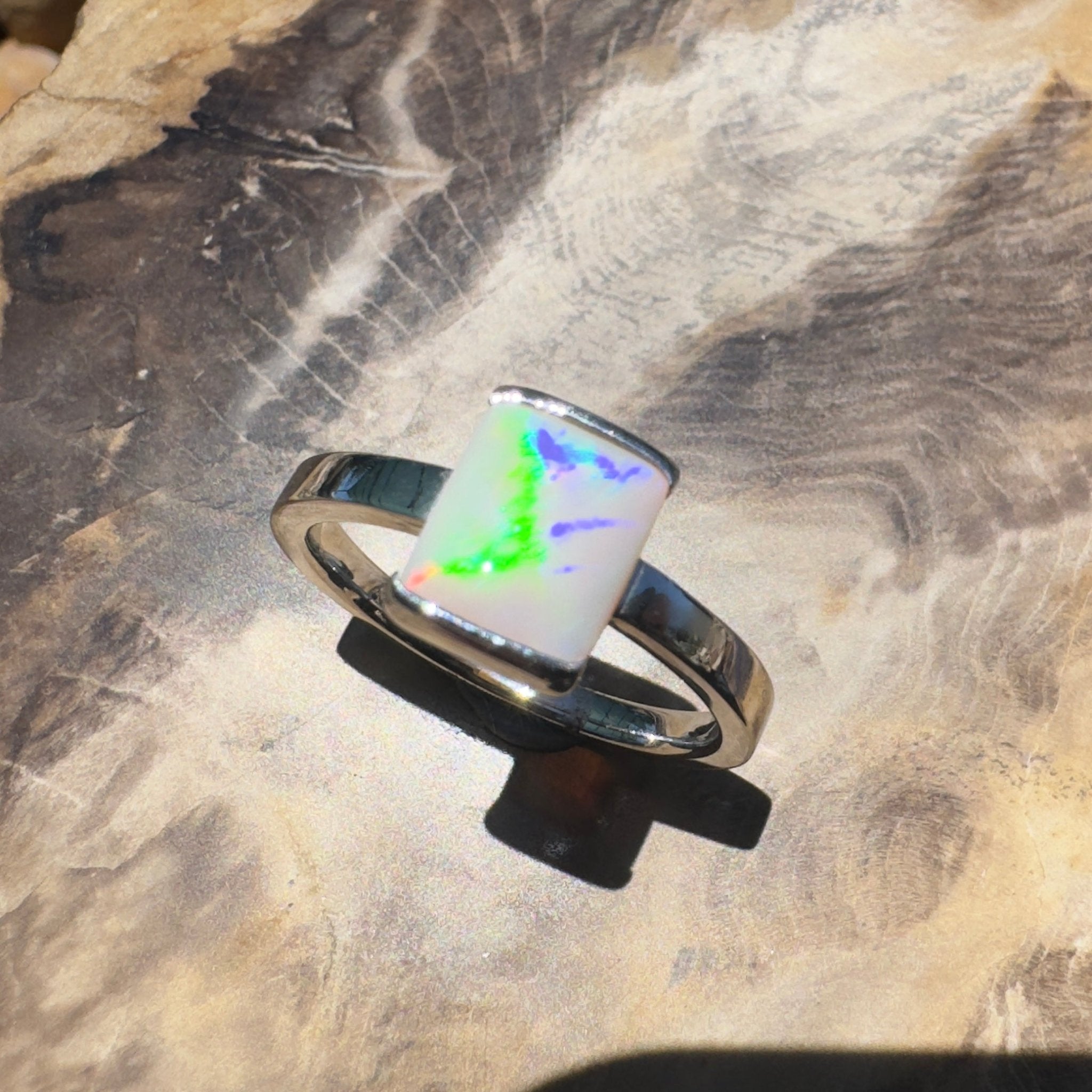 Broken Hill Aurora – 1ct Lightning Ridge Opal 925 Silver Ring