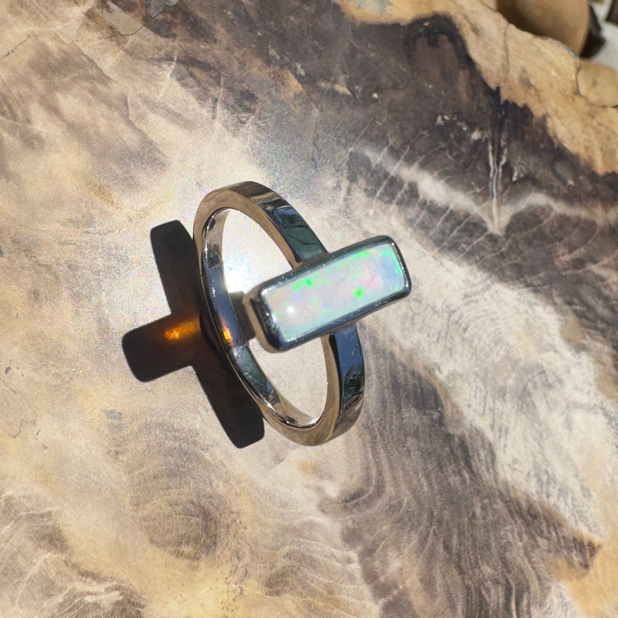 Bruny Tide Glow – 0.9ct Lightning Ridge Crystal Opal 925 Silver Ring