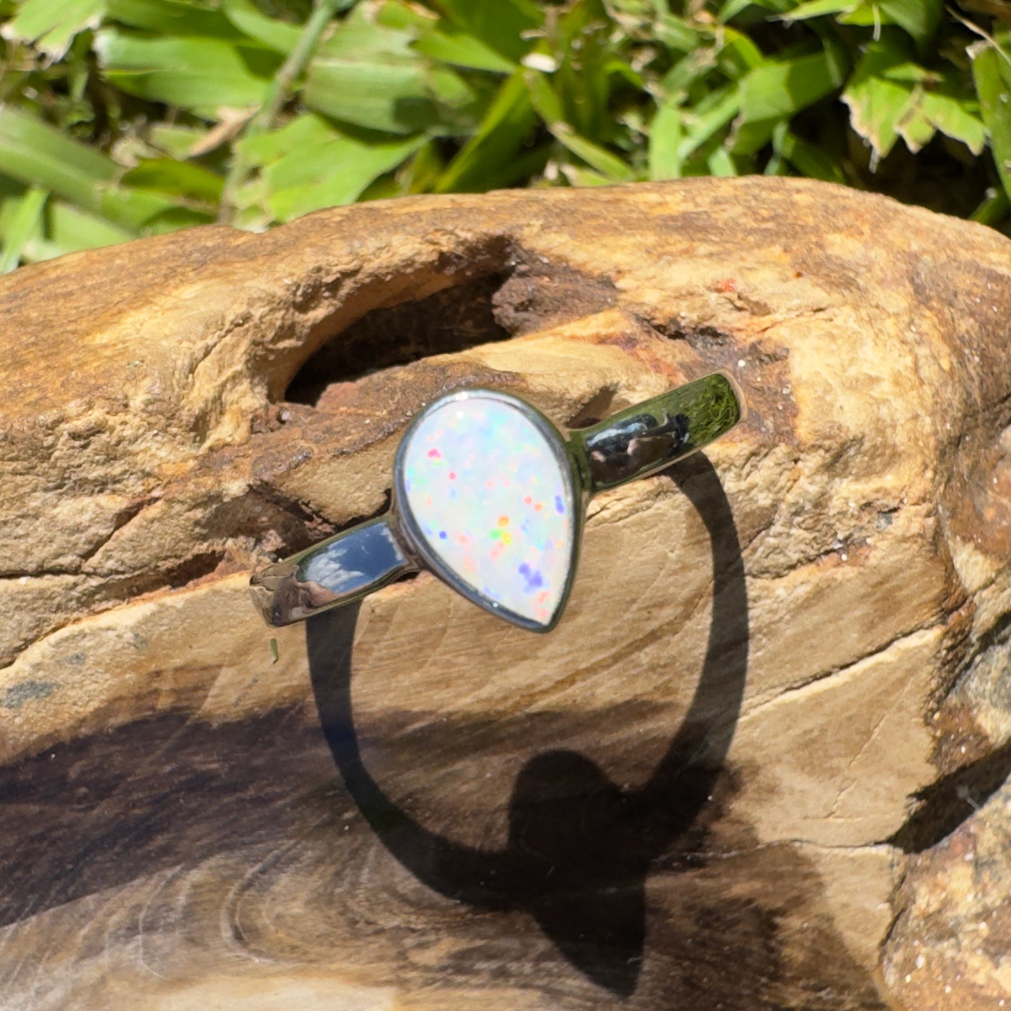 Cape Byron Kaleidoscope – 0.9ct Solid Lightning Ridge Opal 925 Sterling Silver Ring