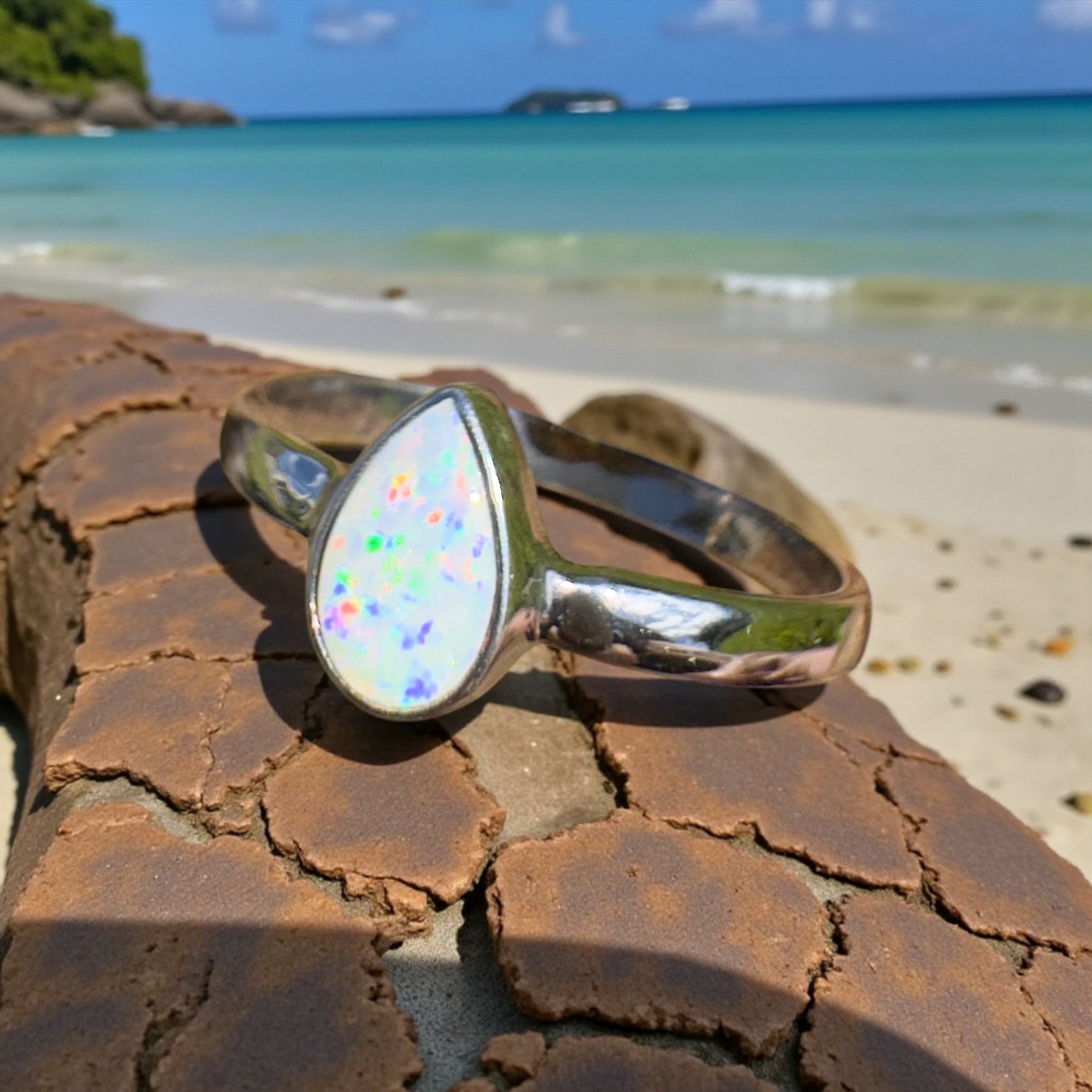 Cape Byron Kaleidoscope – 0.9ct Solid Lightning Ridge Opal 925 Sterling Silver Ring